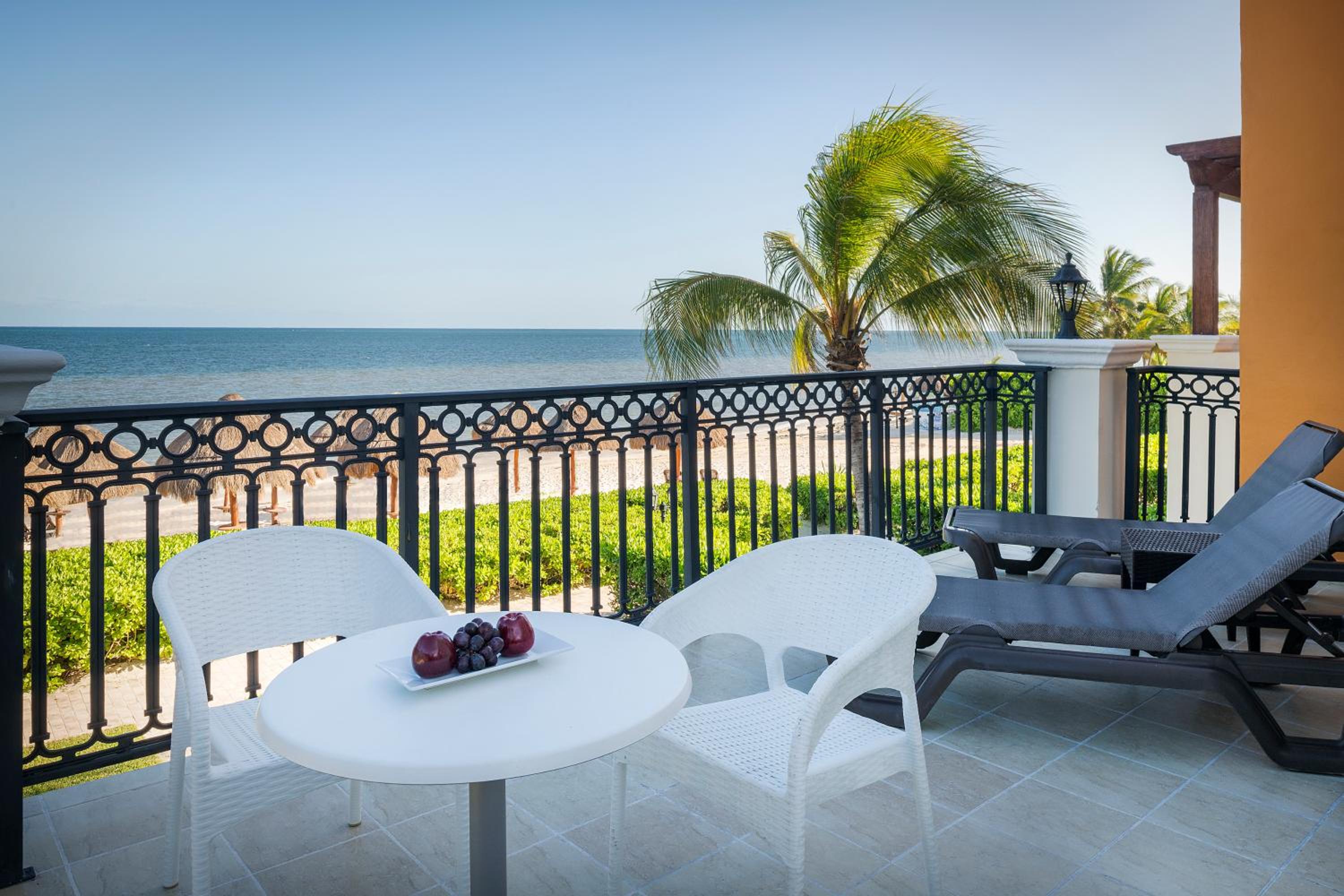 Privilege Master Suite Ocean View - Photo 3