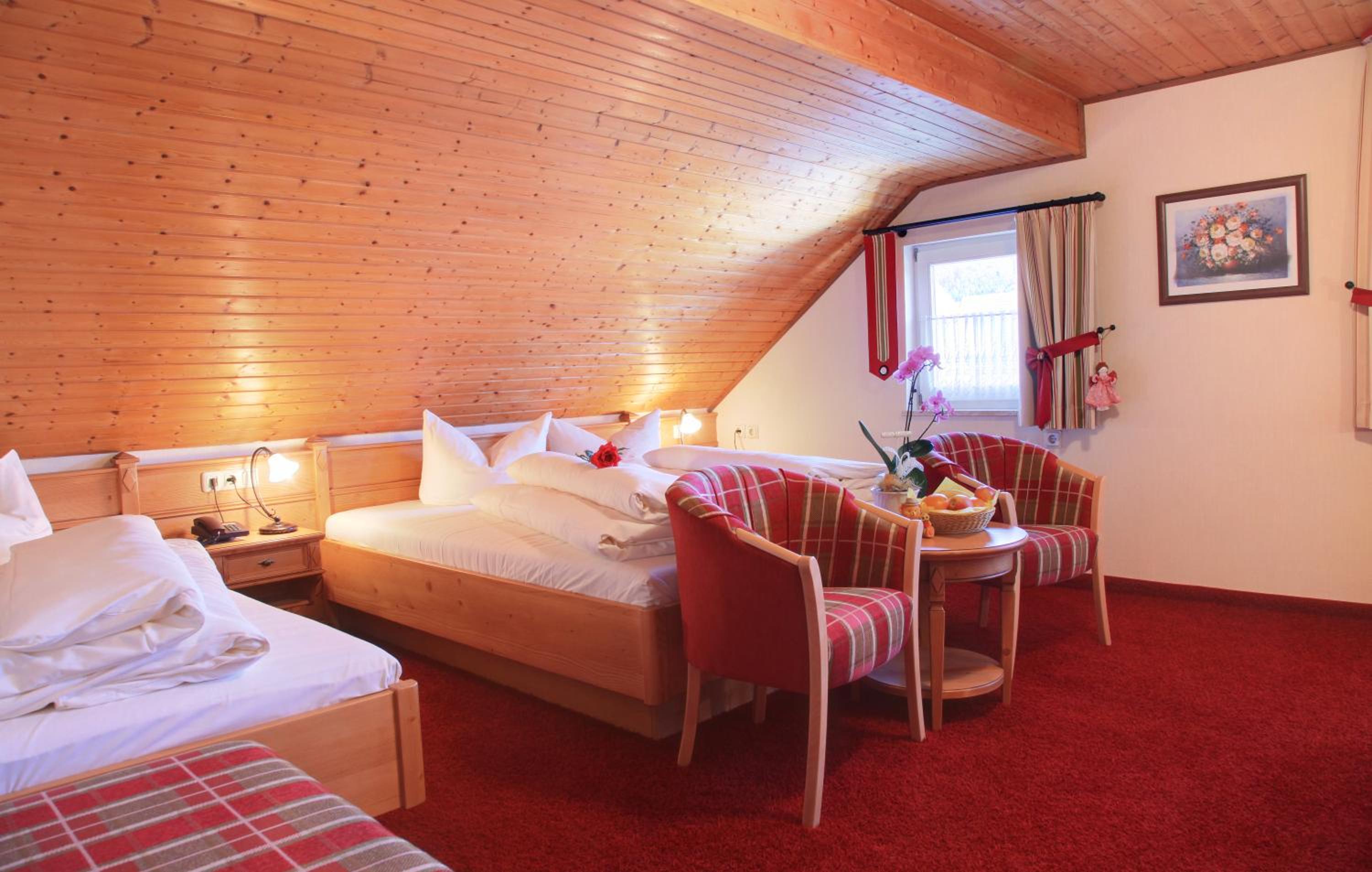 Triple Room - Photo 1