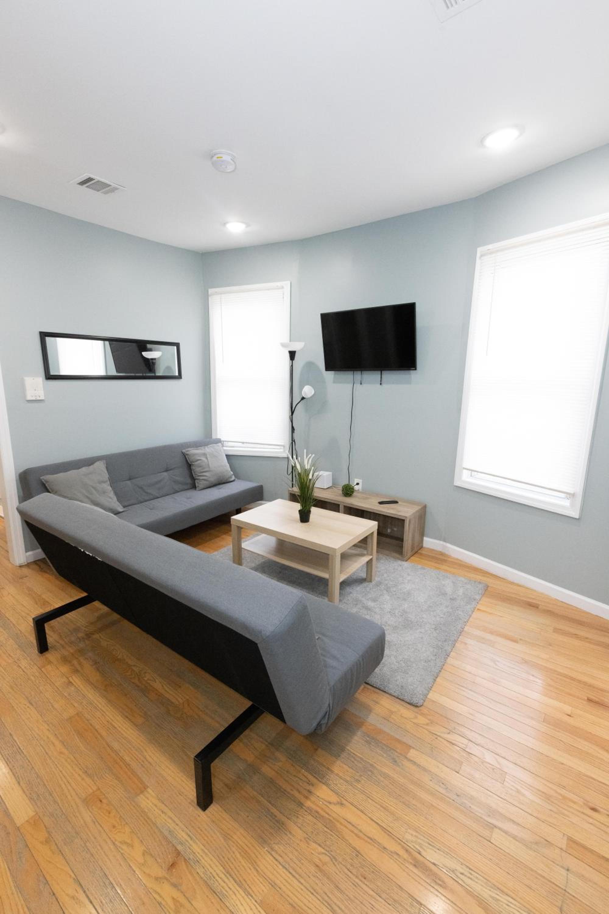 Apartment photo 1