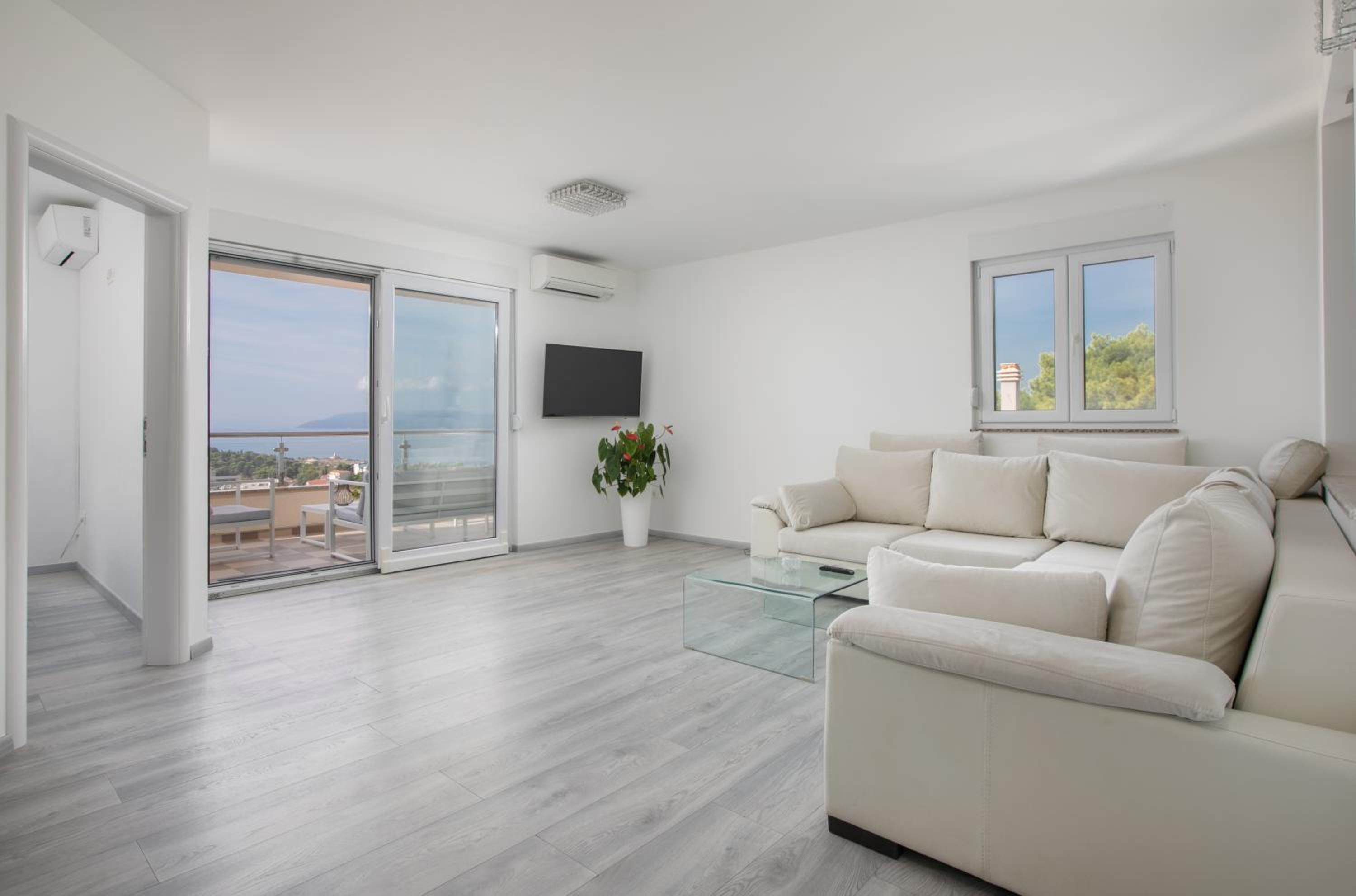 Apartment with Balcony