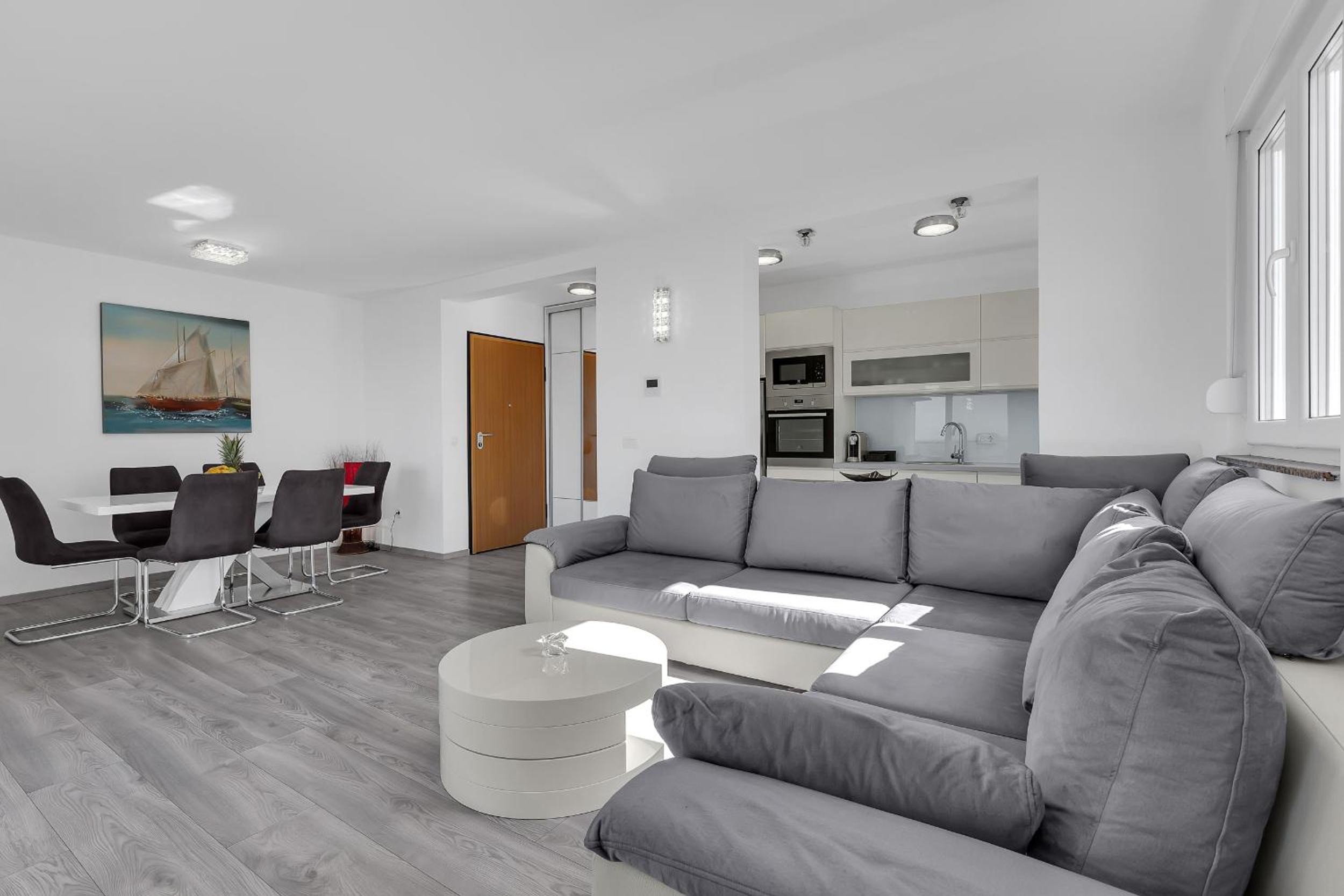 Apartment with Sea View