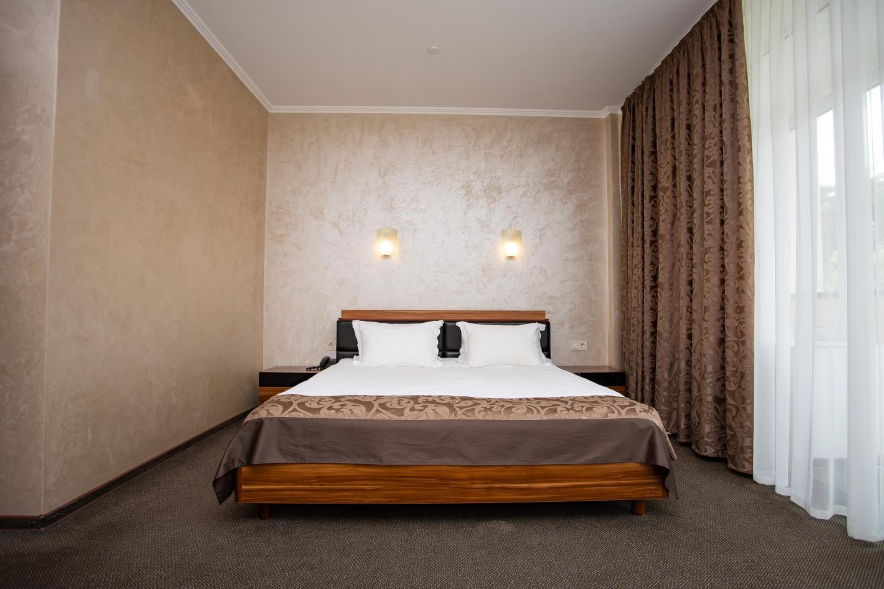 Large Double Room