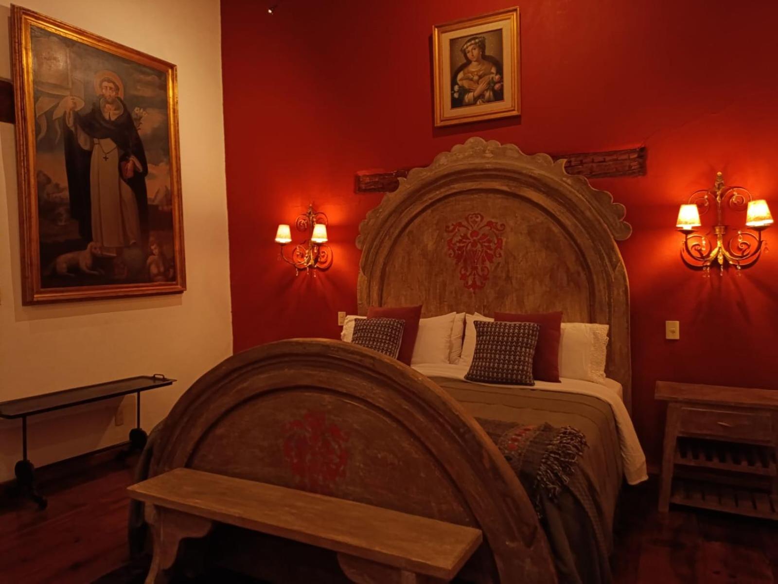 Deluxe Room - Photo 13