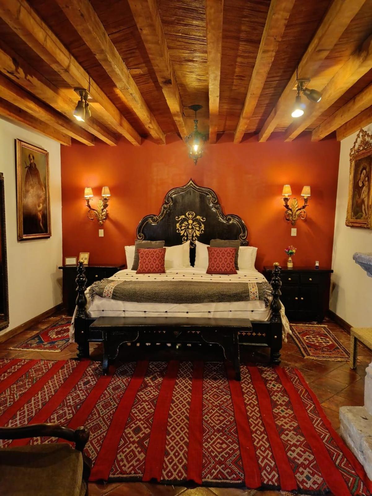 Deluxe Room - Photo 14
