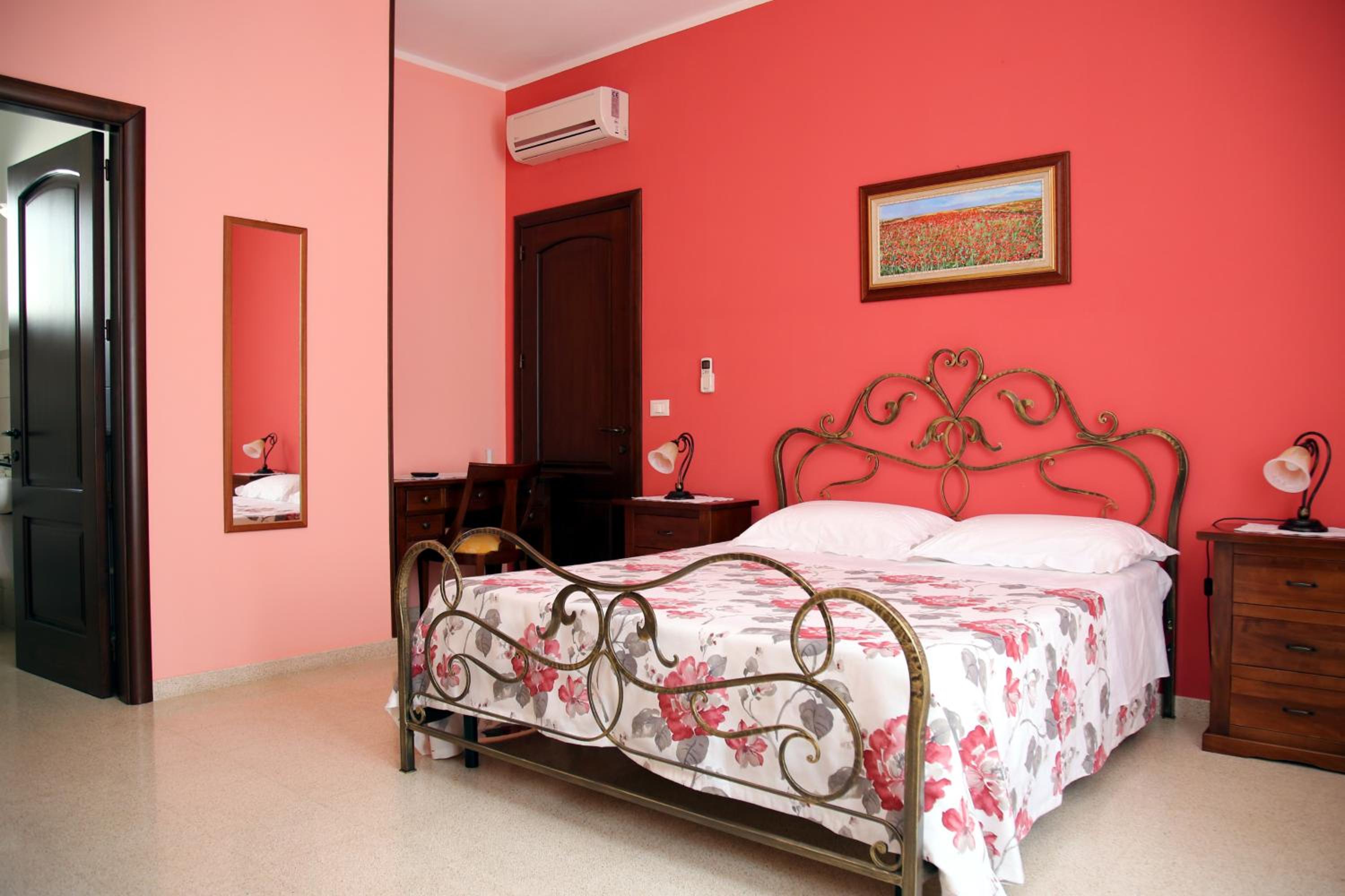 Large Triple Room with Balcony photo 1