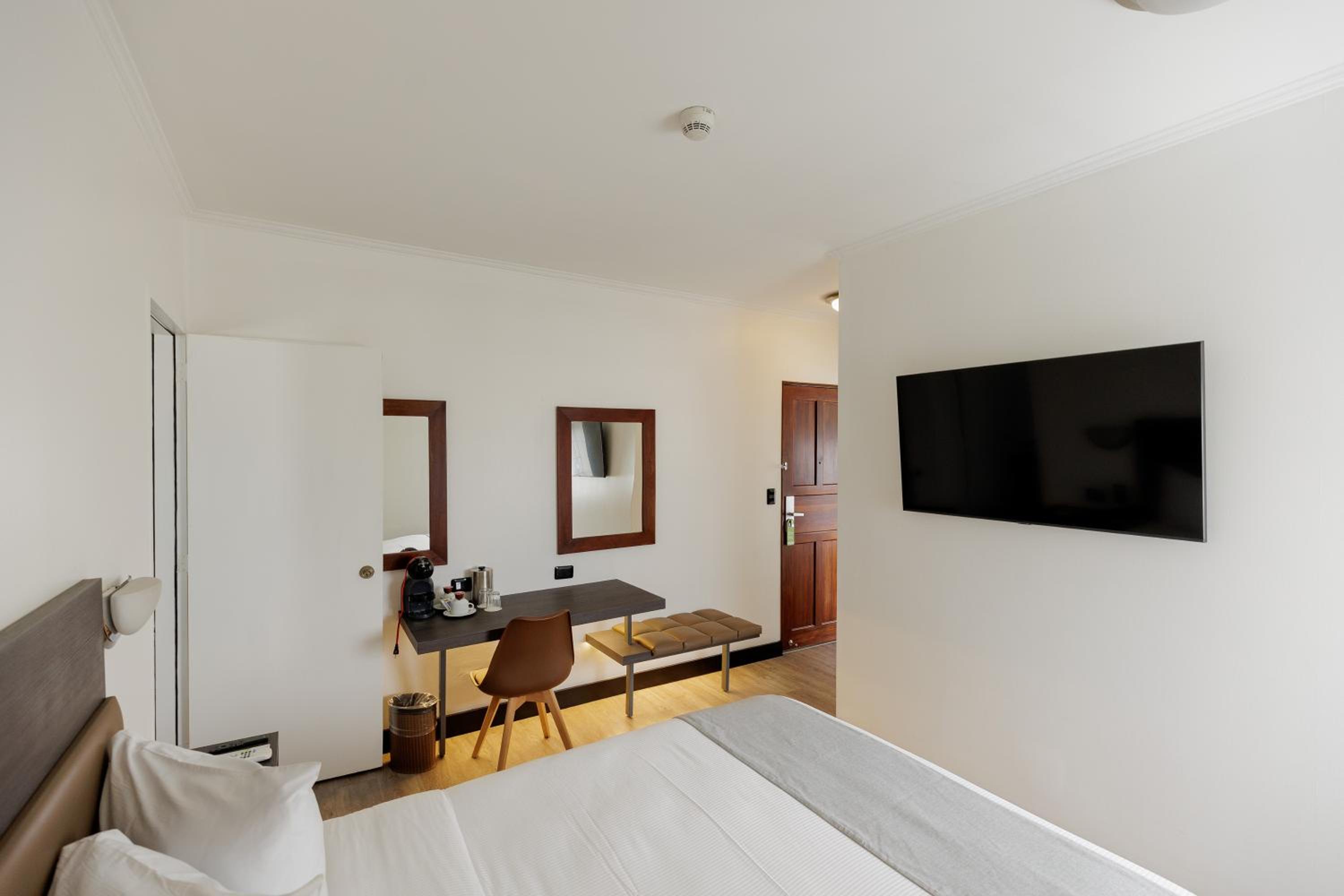 Connecting Family Suite - Photo 3