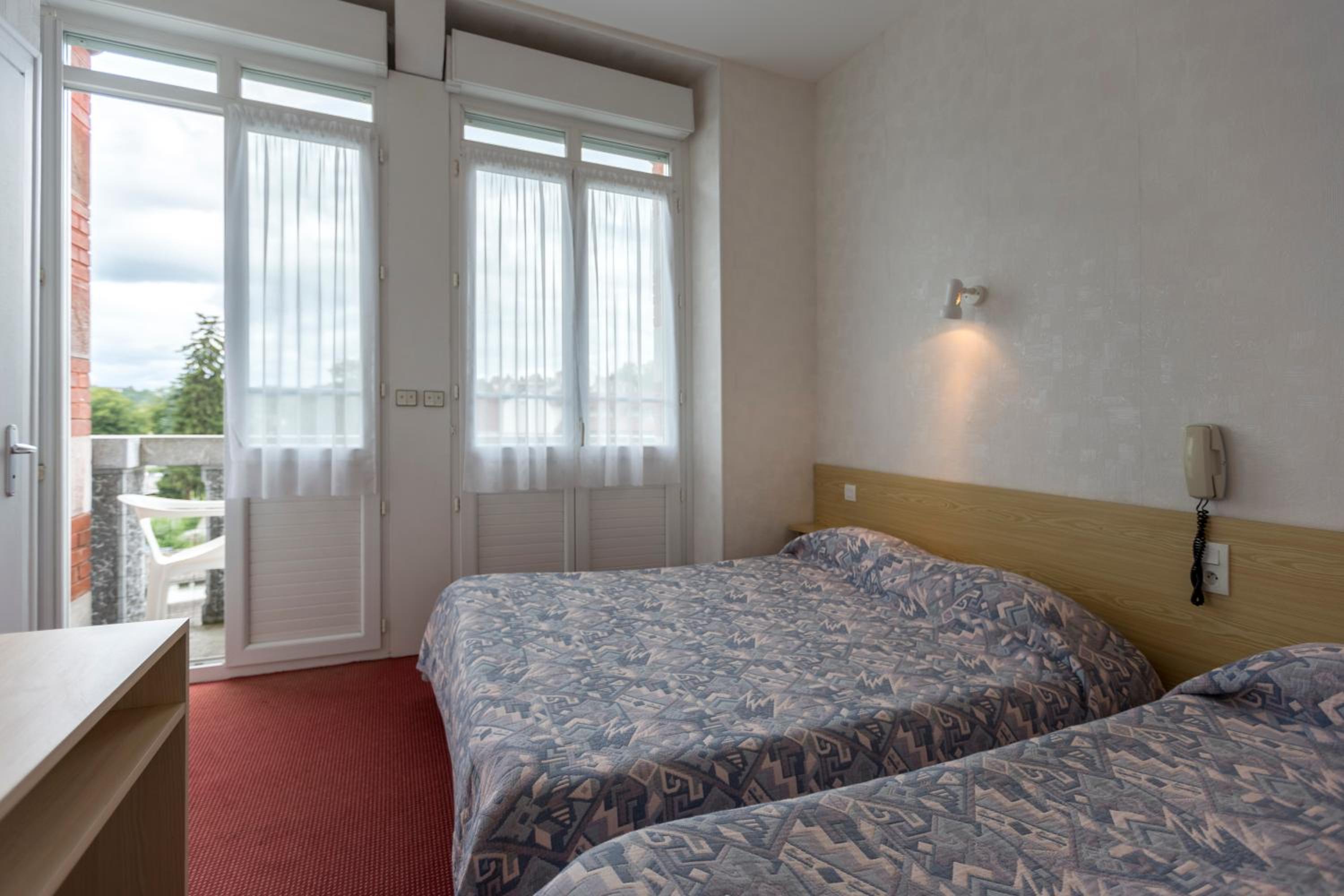 Economy Double Room photo 1