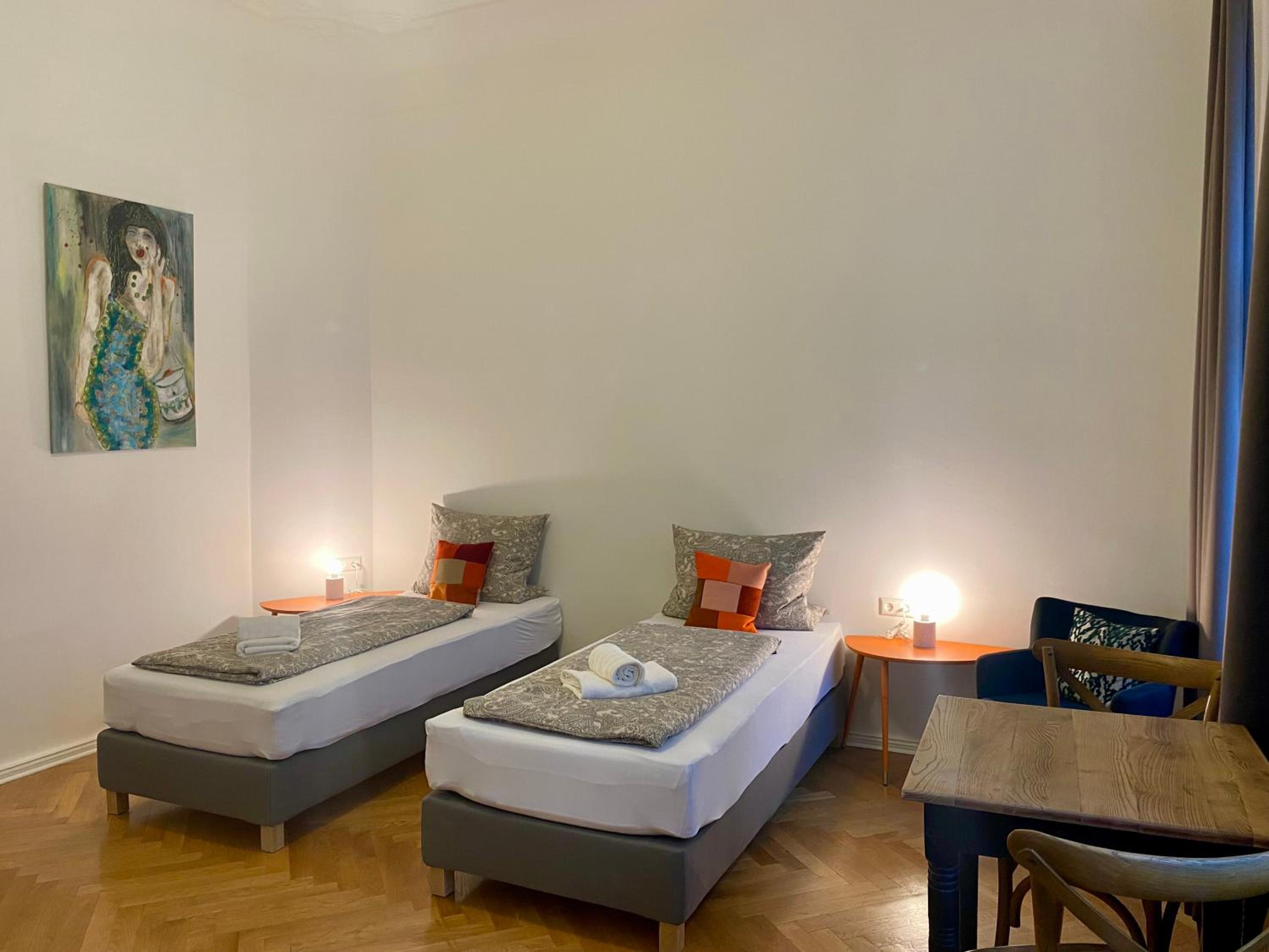 Studio Apartment photo 2
