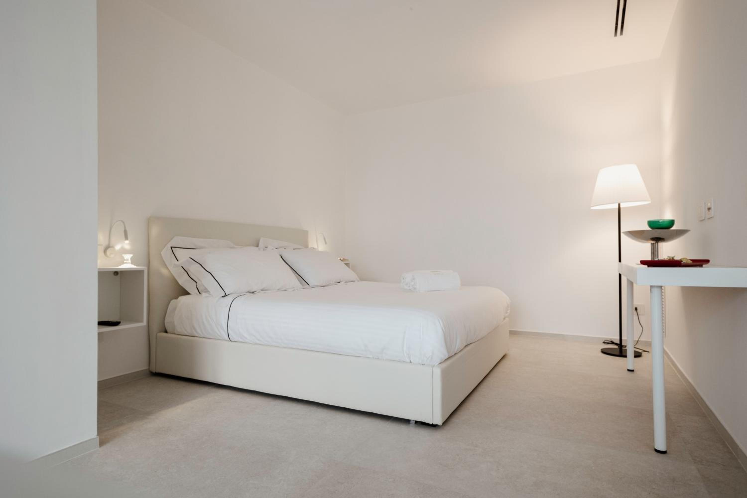 One-Bedroom Apartment - Sea Side photo 1