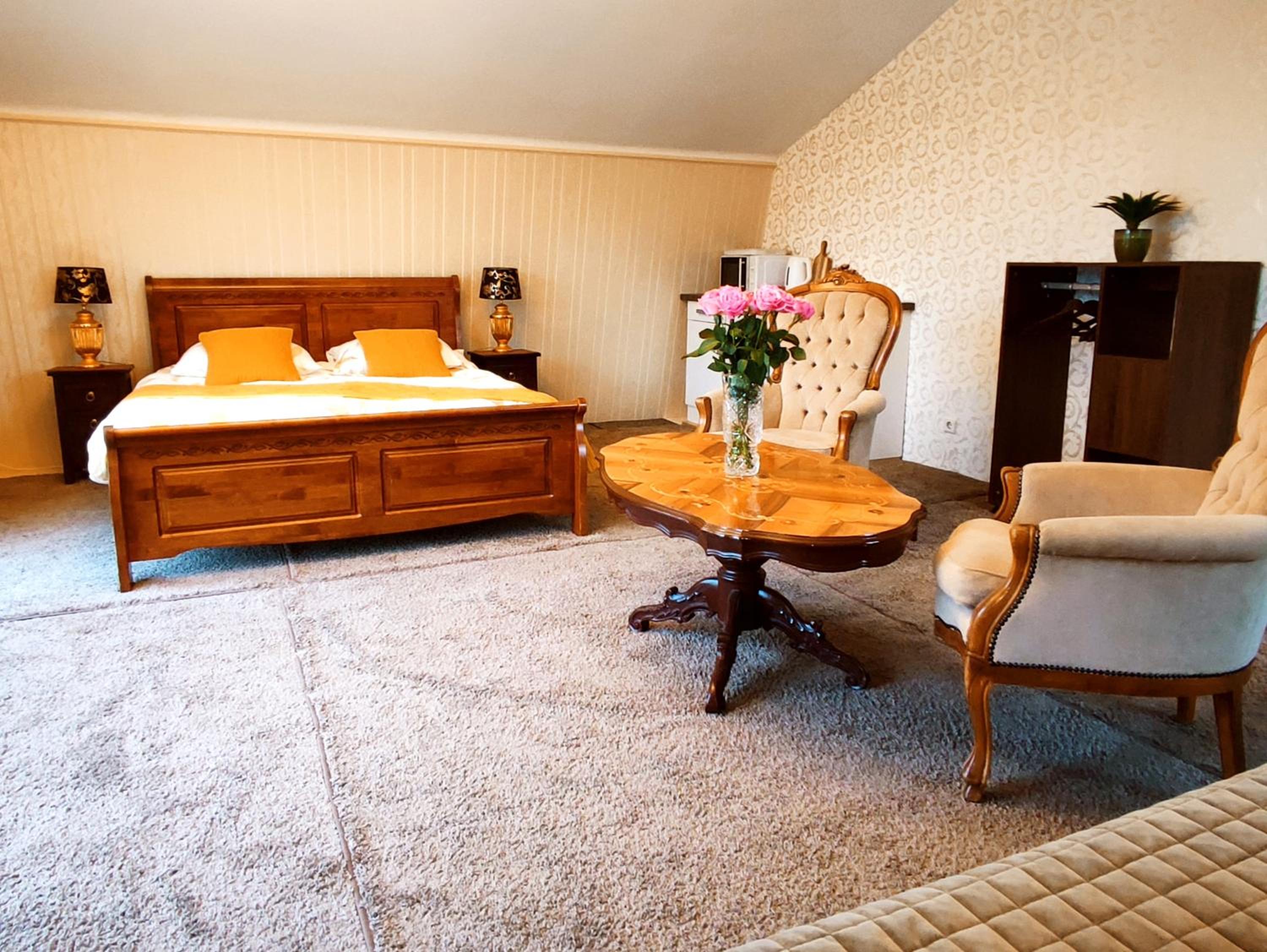 Suite with Lake View photo 2