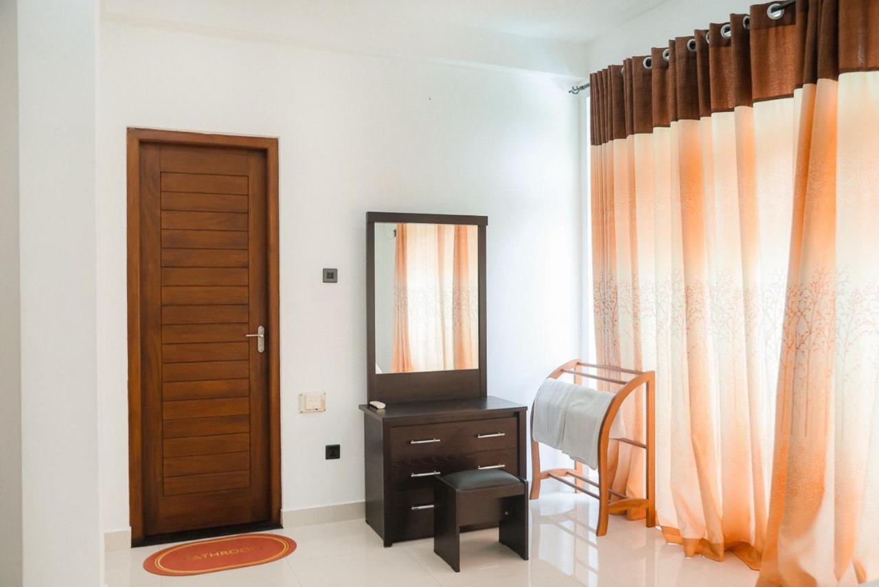 King Room With Pool View photo 3