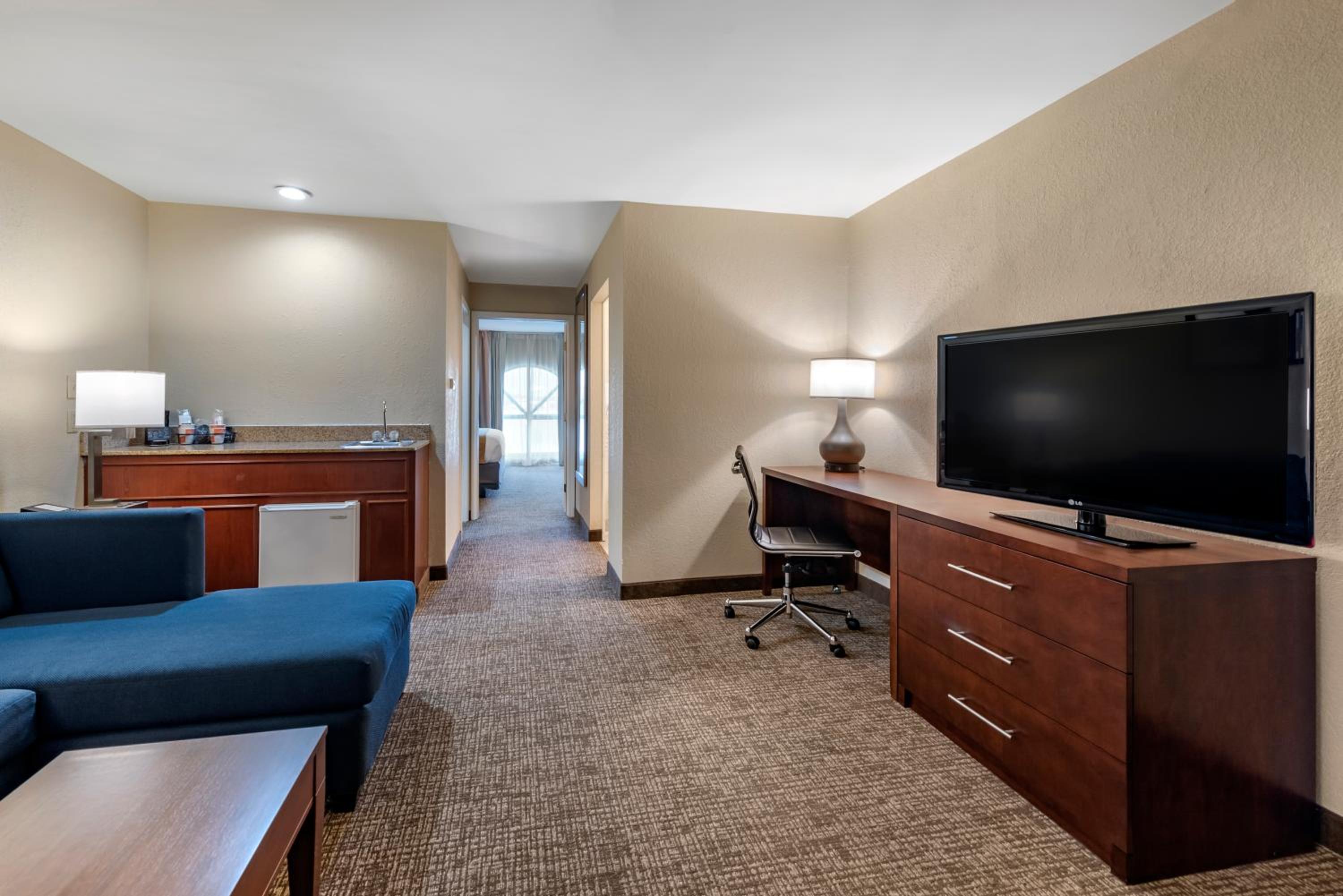 King Suite with Sofa Bed - Non Smoking