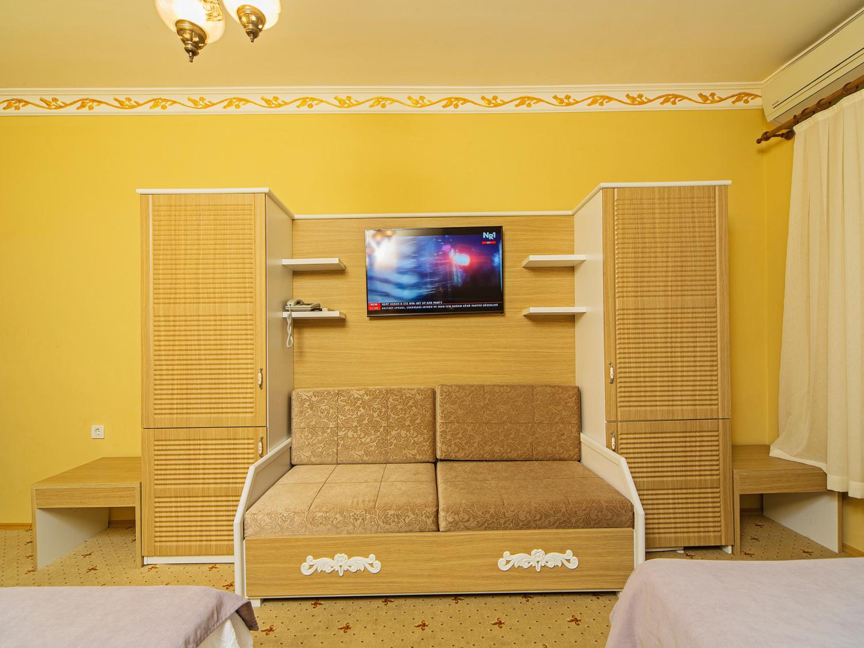 Family Room (5 guests) photo 3