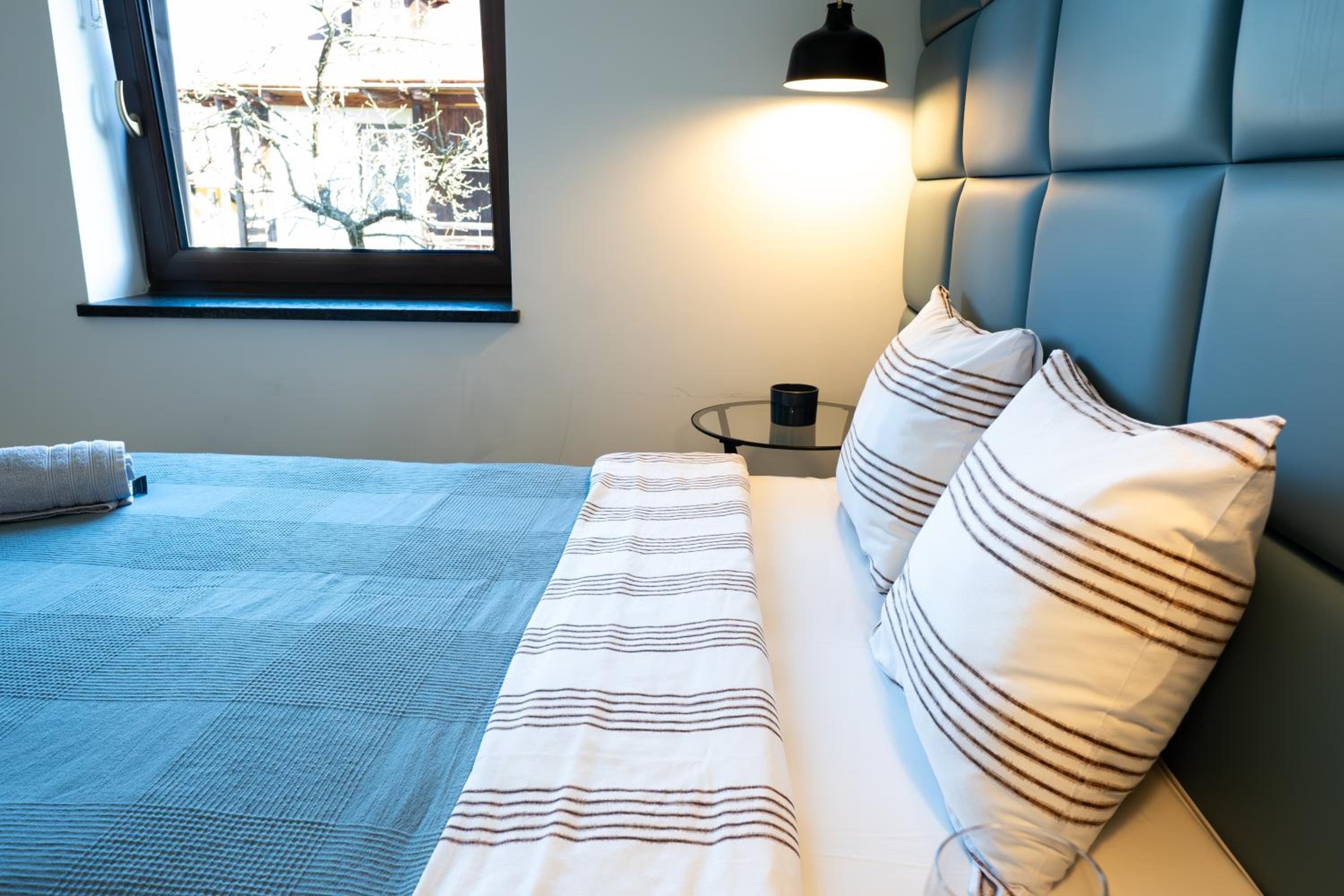 Deluxe Quadruple Room - Photo 6
