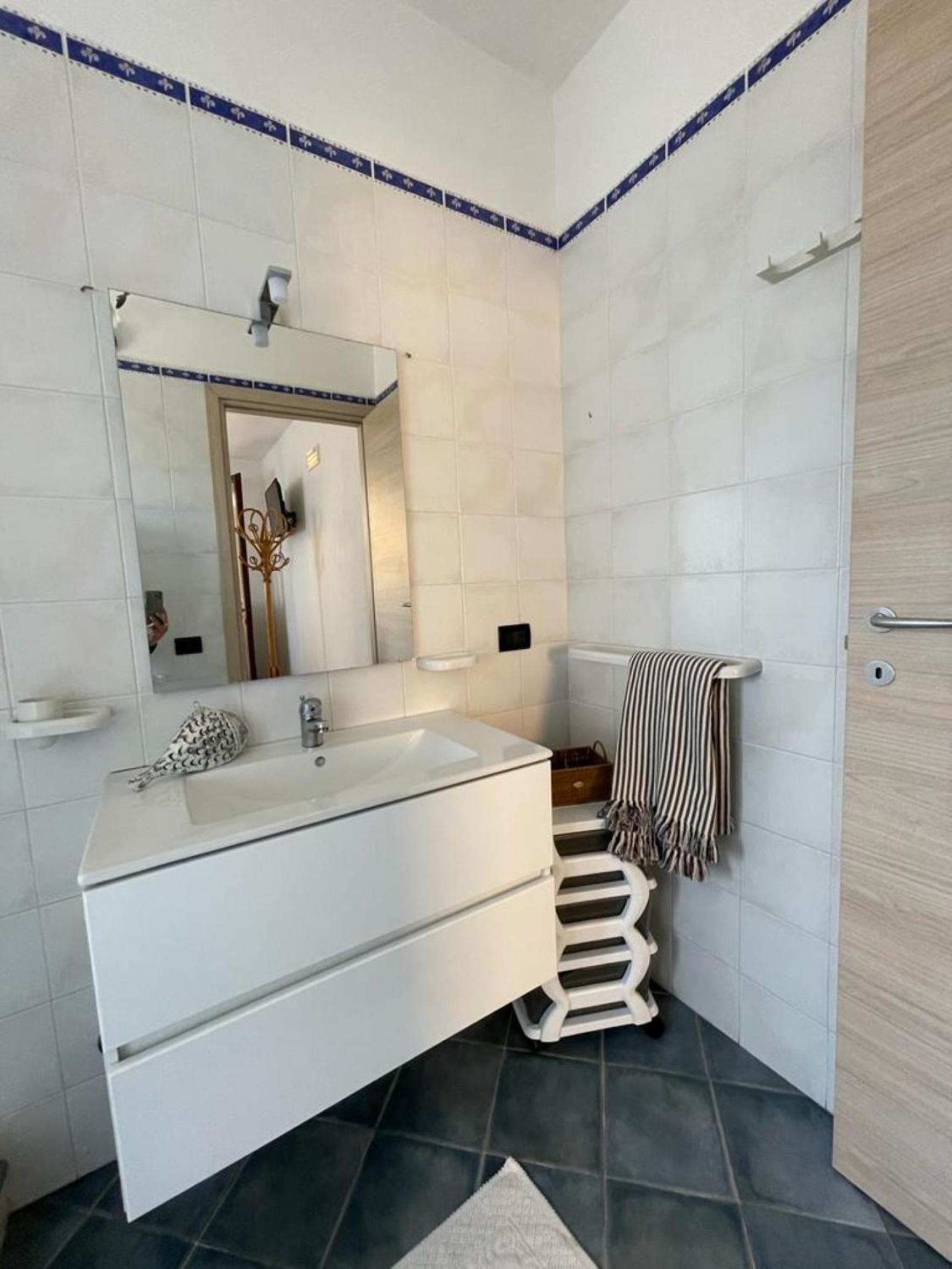 Apartment With Terrace photo 3
