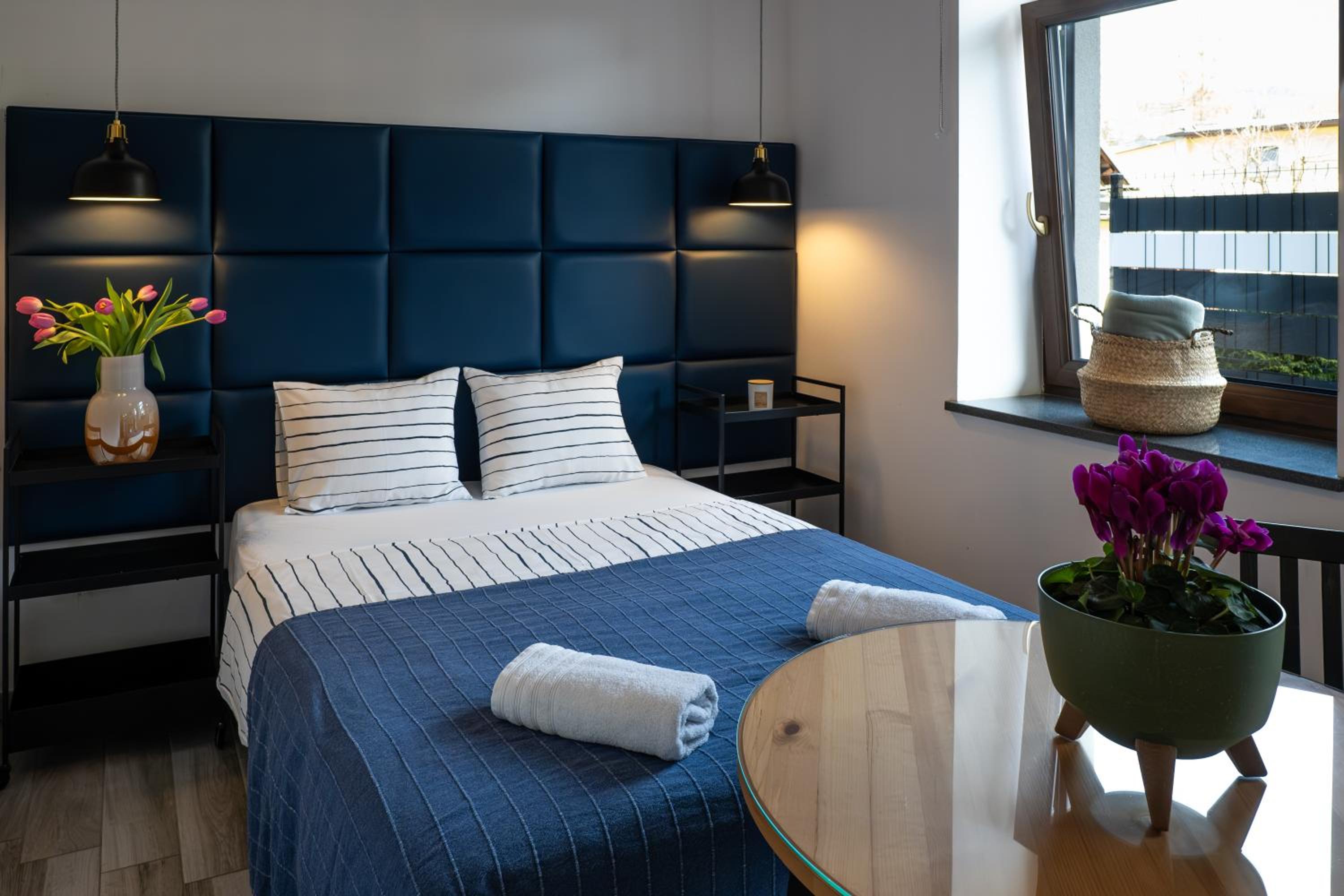 Deluxe Double Room - Photo 10