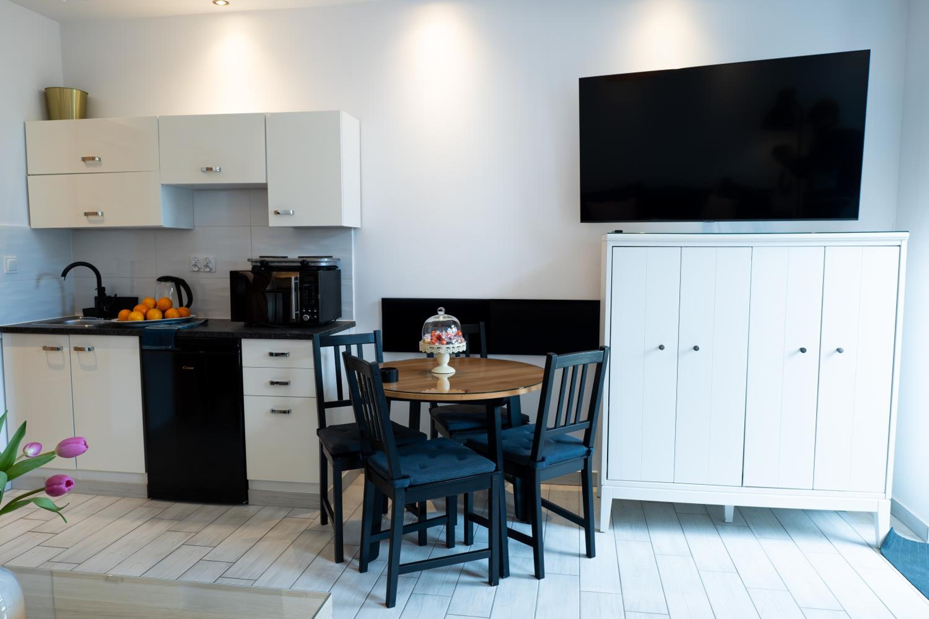 Deluxe Suite - Photo 10
