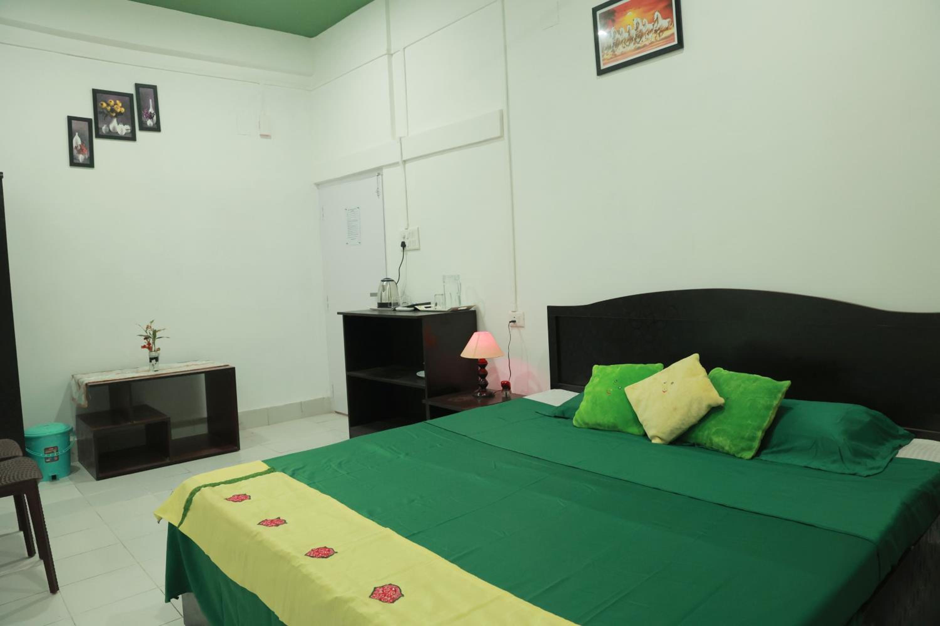 Deluxe Double Room photo 3