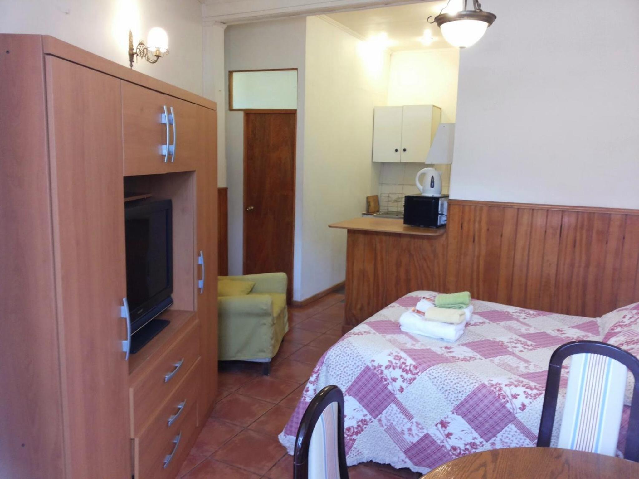 Studio Apartment photo 3