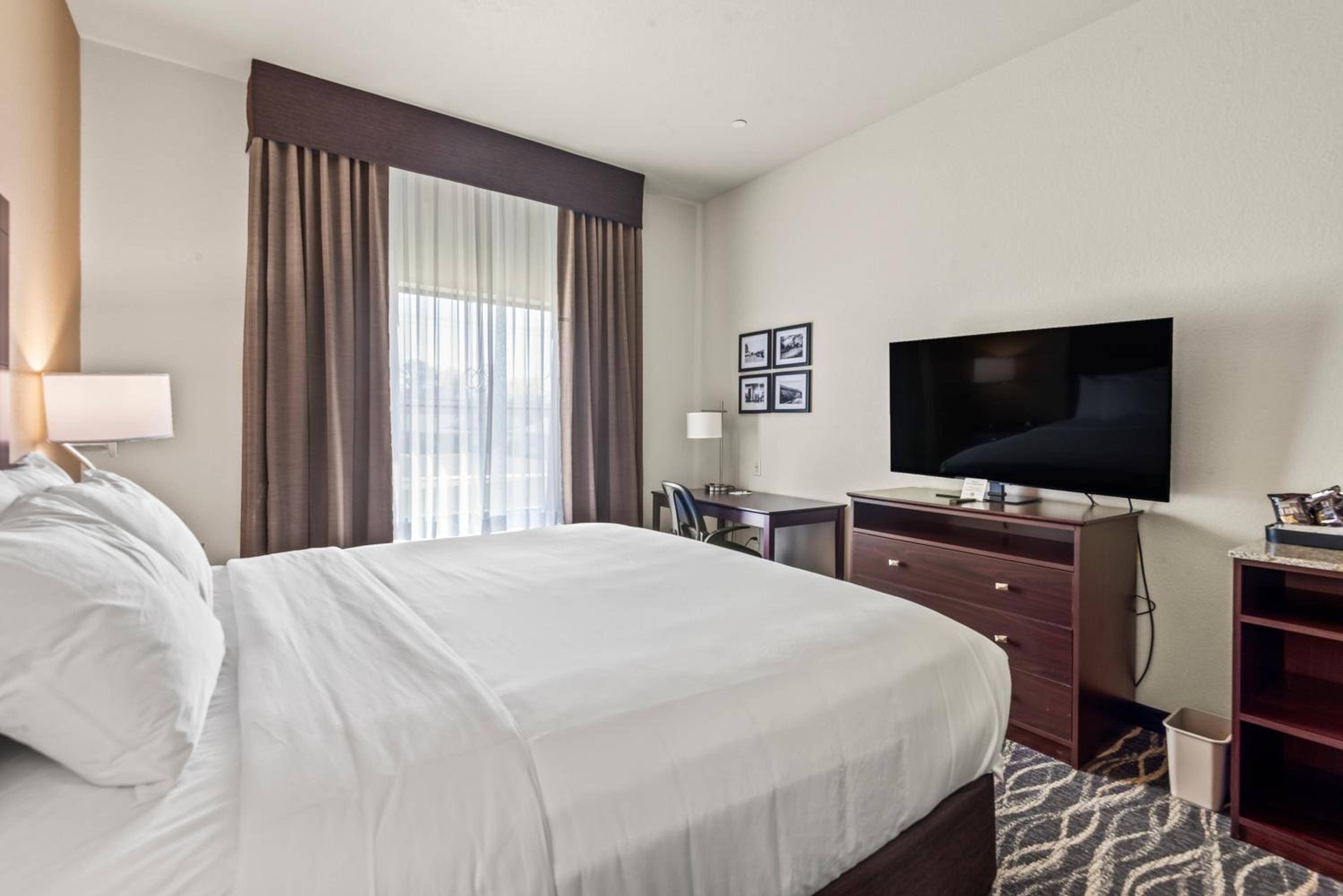 King Room - Disability Access - Photo 4