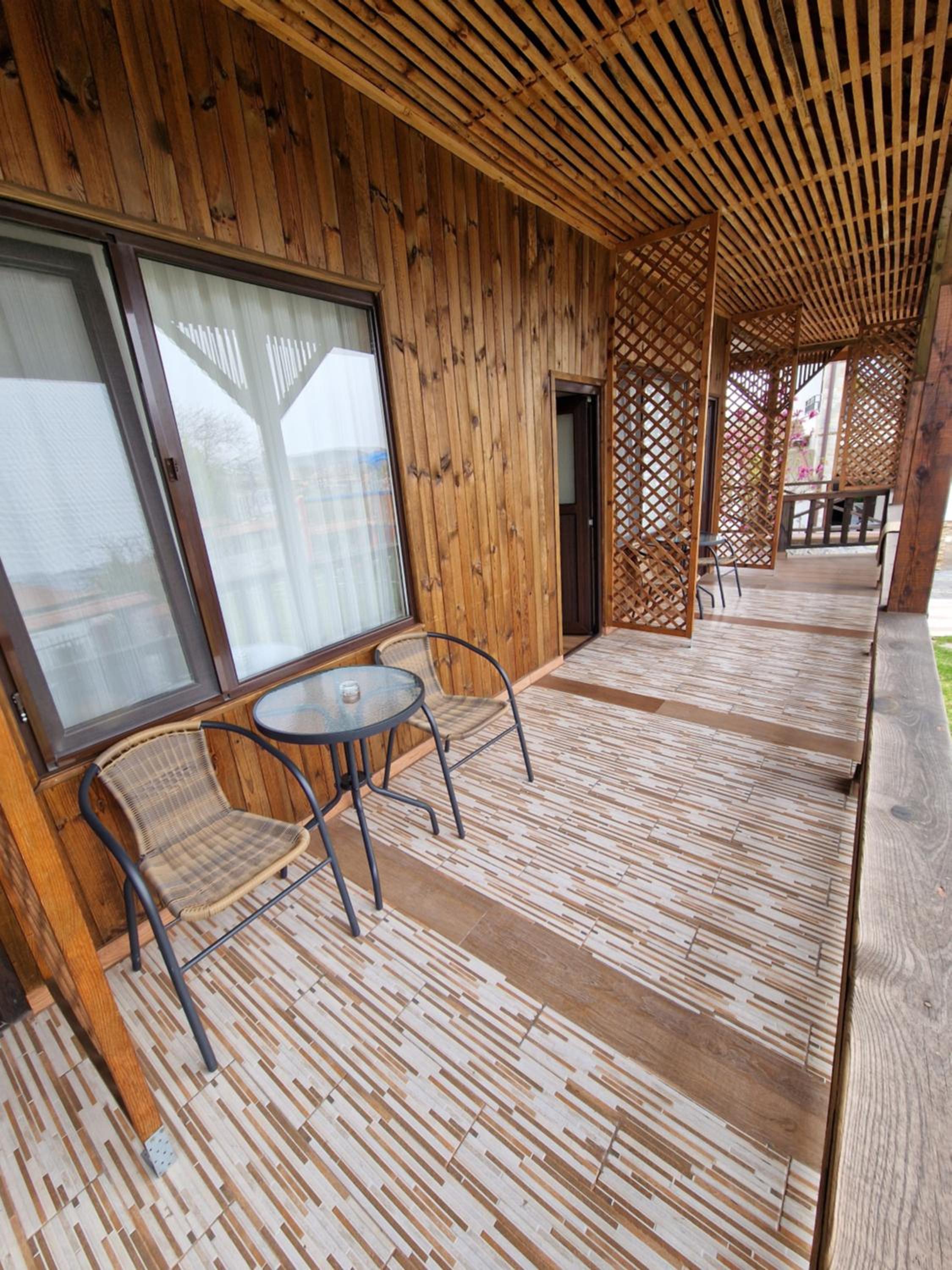 Standard Double or Twin Room with Balcony - Photo 5