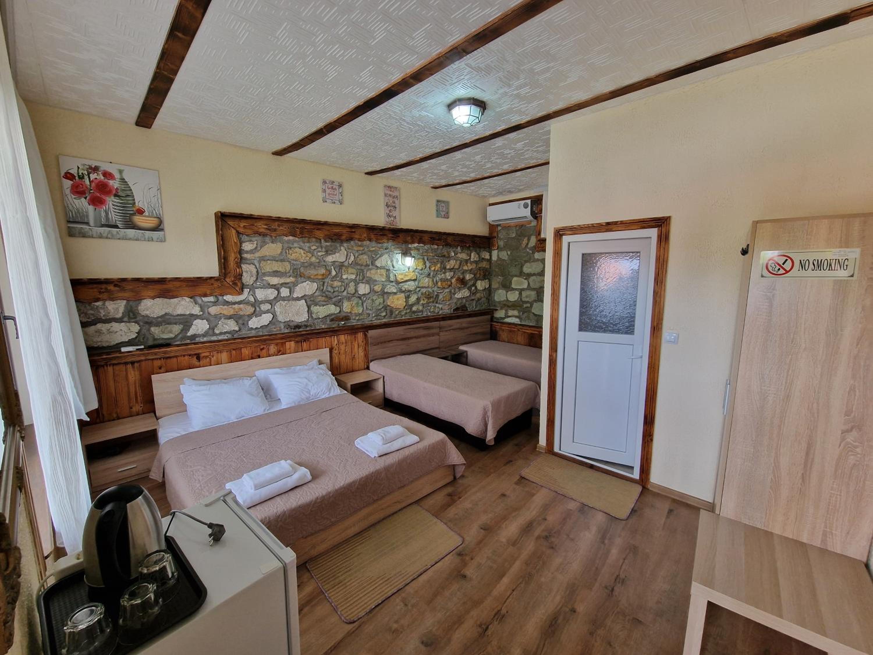 Standard Double or Twin Room with Balcony - Photo 1