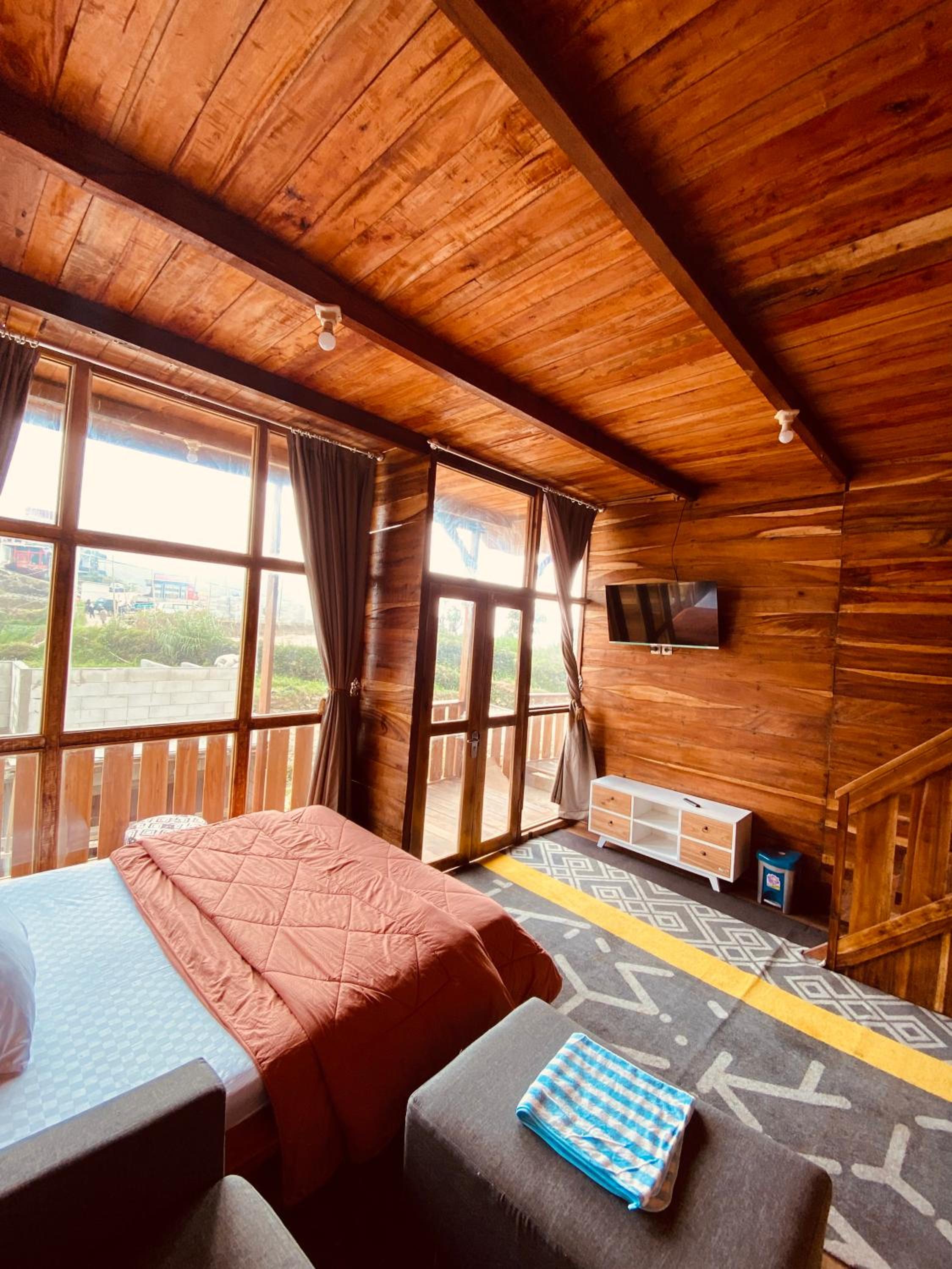 Double Room with Lake View photo 3