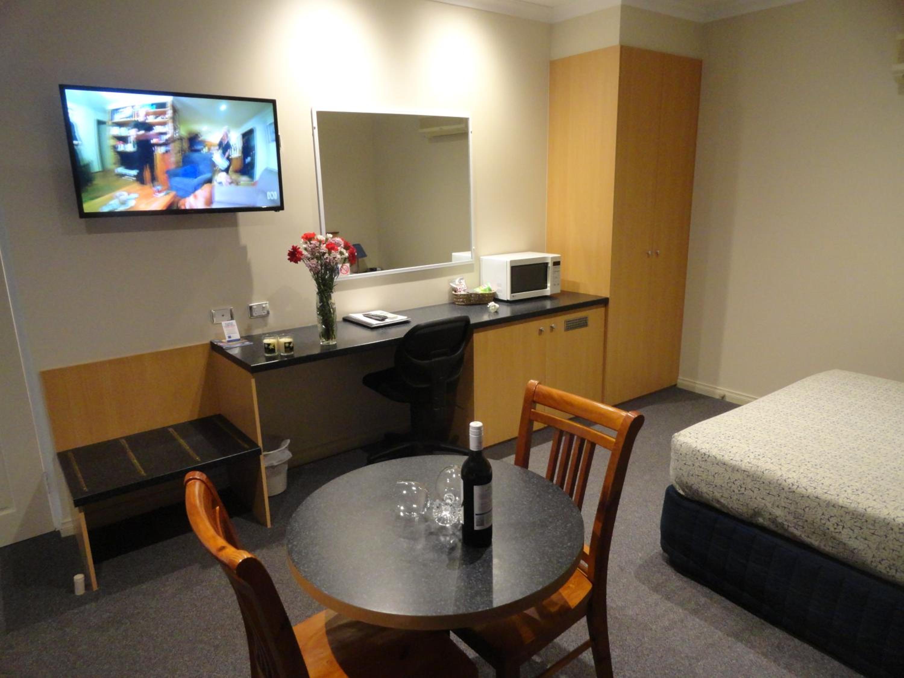 Executive Twin Room - Photo 4