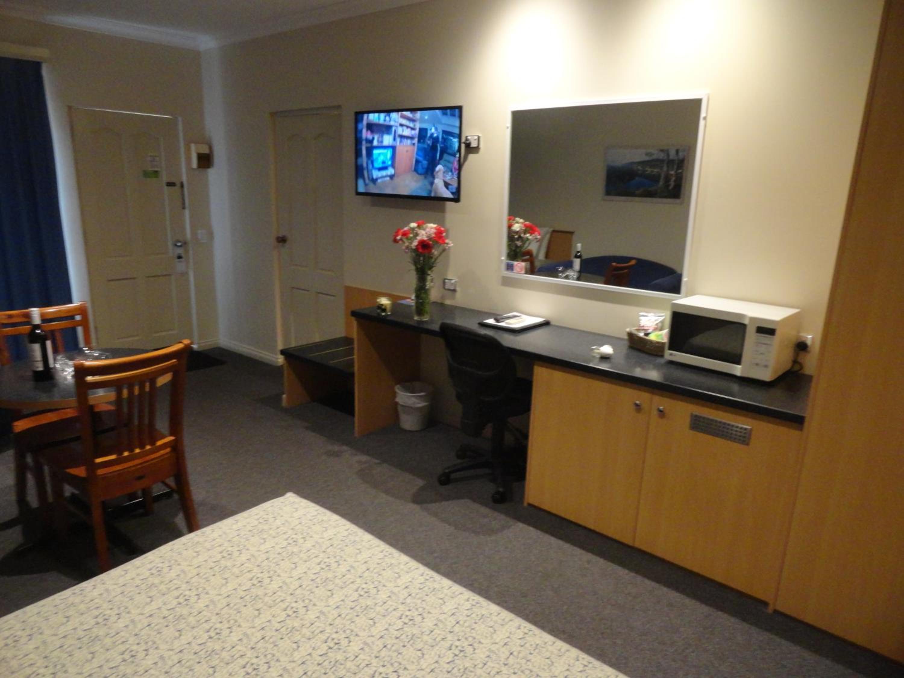 Executive Twin Room - Photo 2