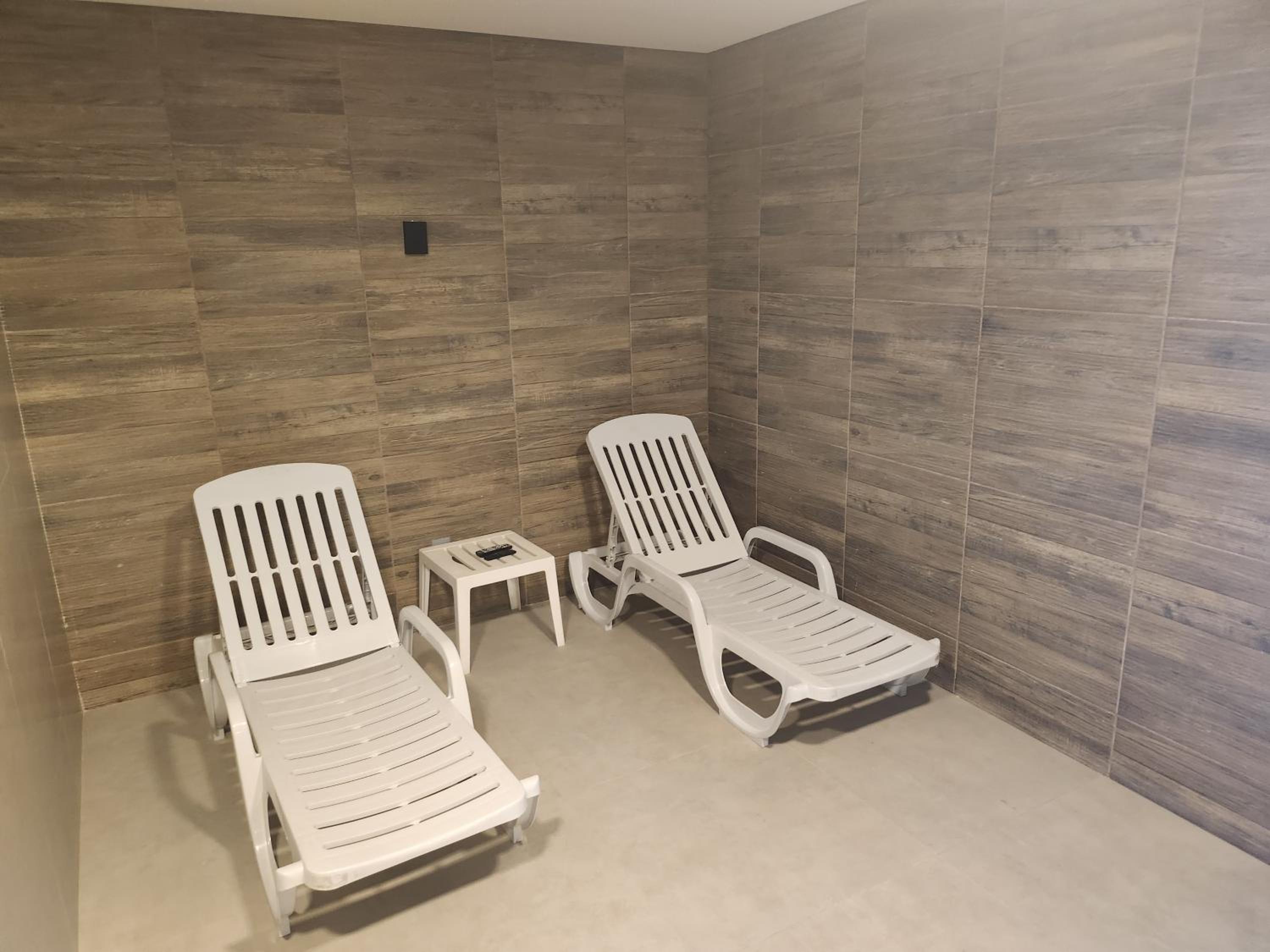 Apartment - Photo 4