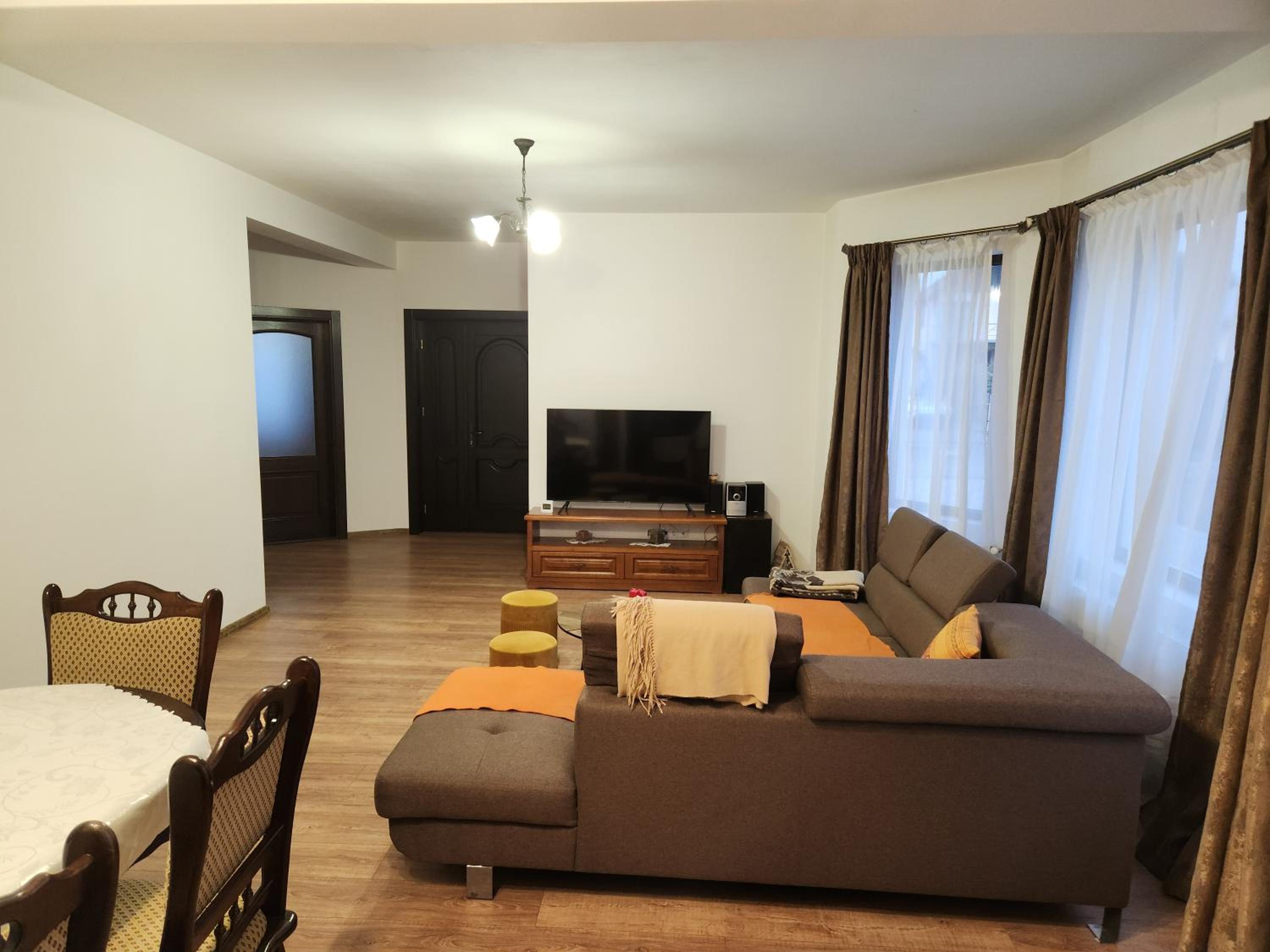 Villa photo 3