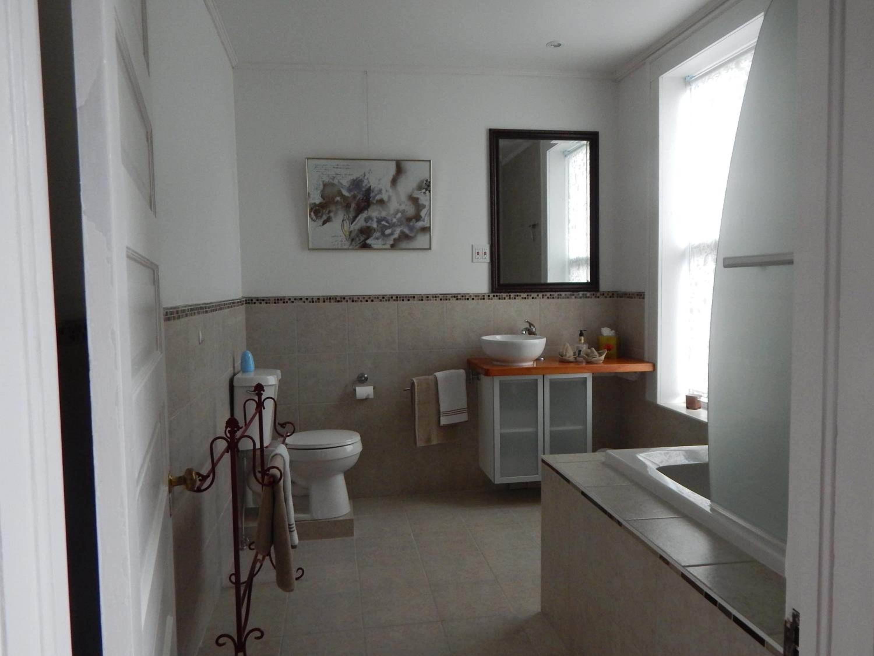 Queen Room with Spa Bath photo 2