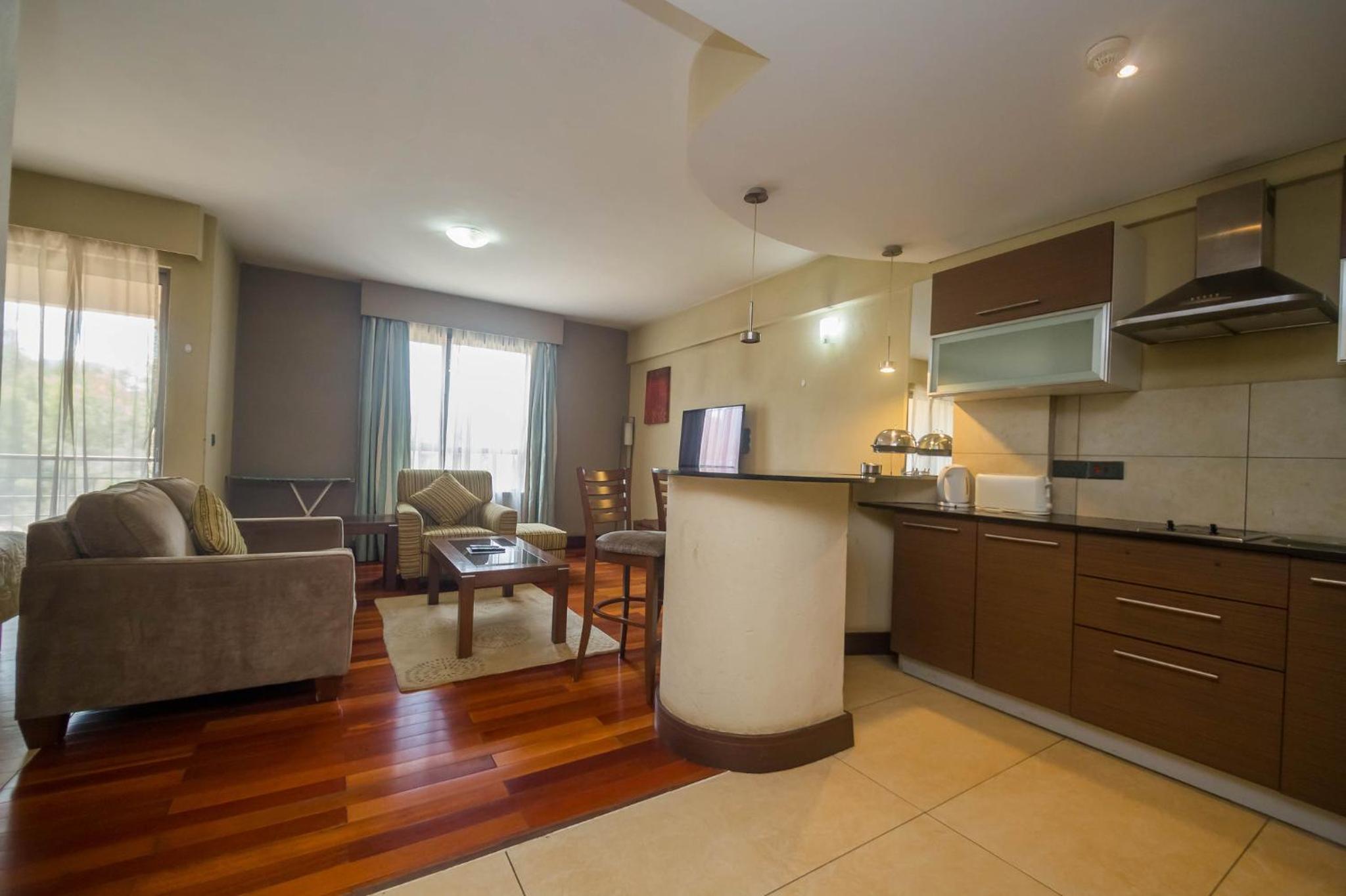 Studio Apartment - Photo 4