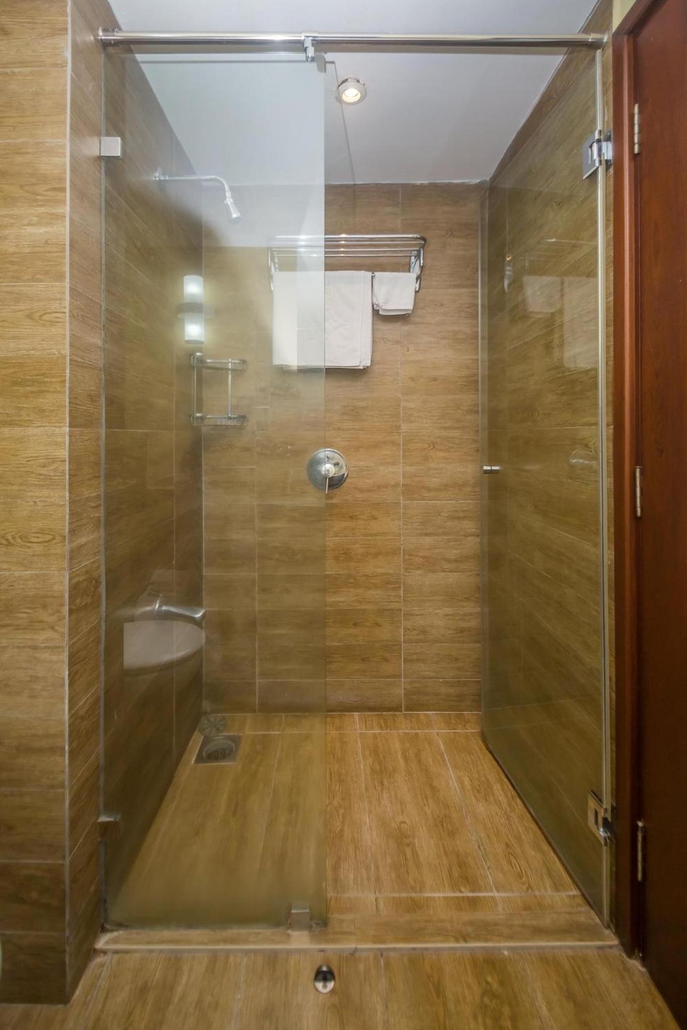 Studio Apartment - Photo 6