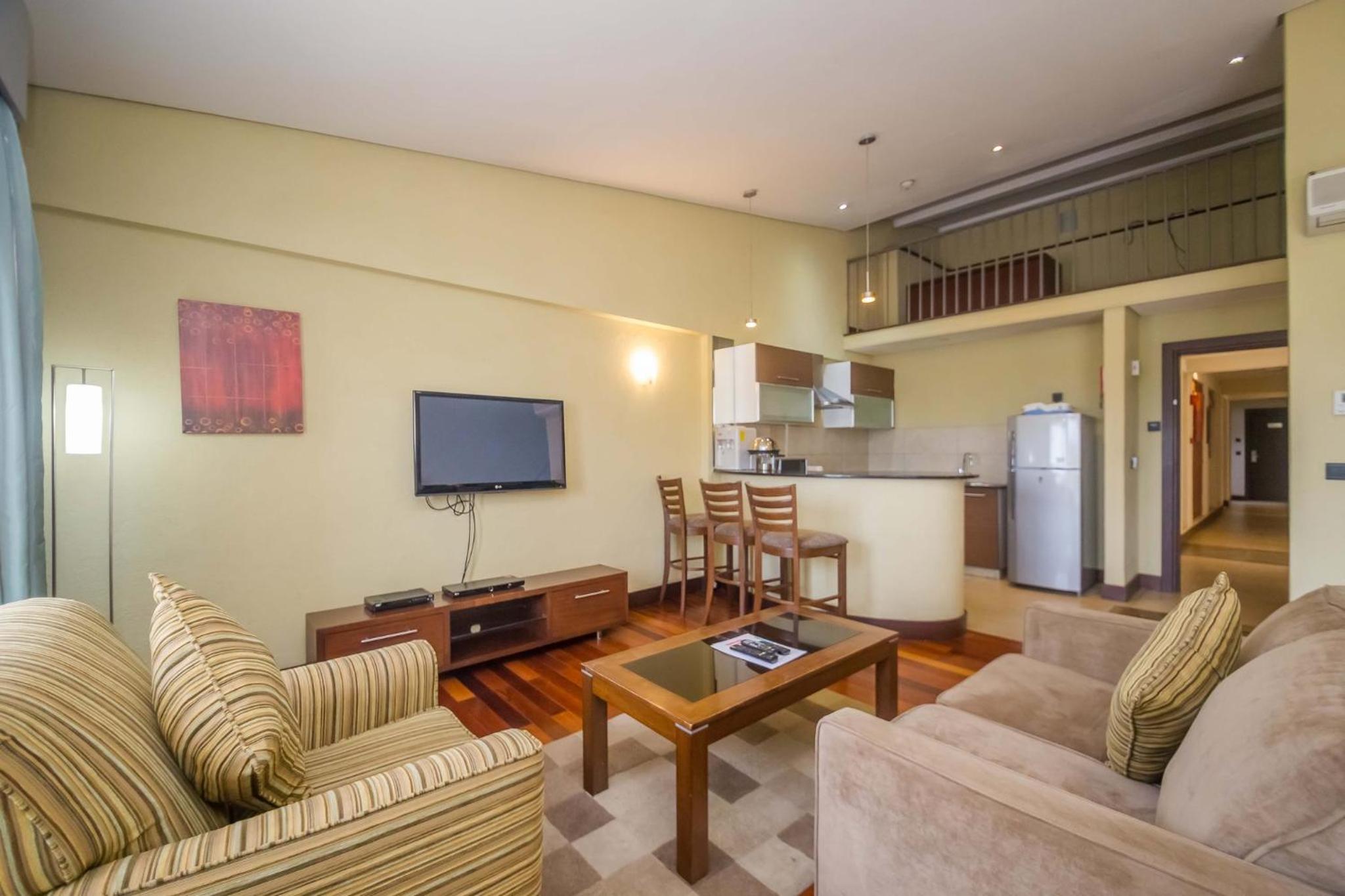 Studio Apartment - Photo 14