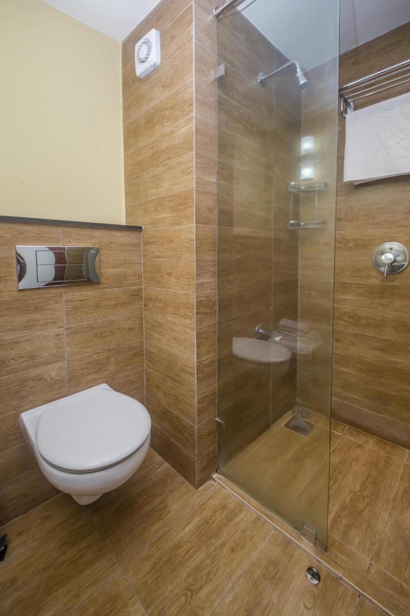 Studio Apartment - Photo 20