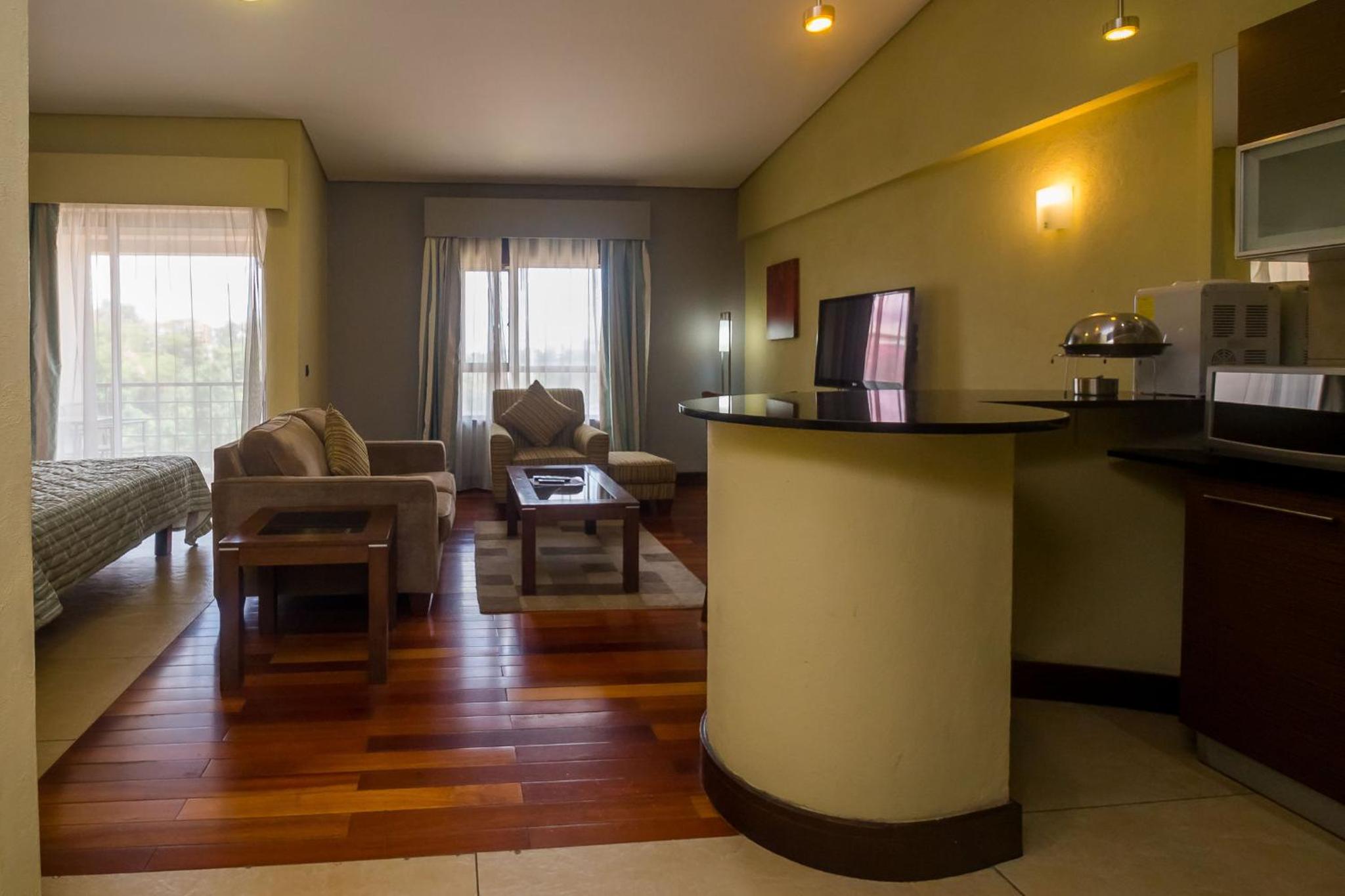 Studio Apartment - Photo 8