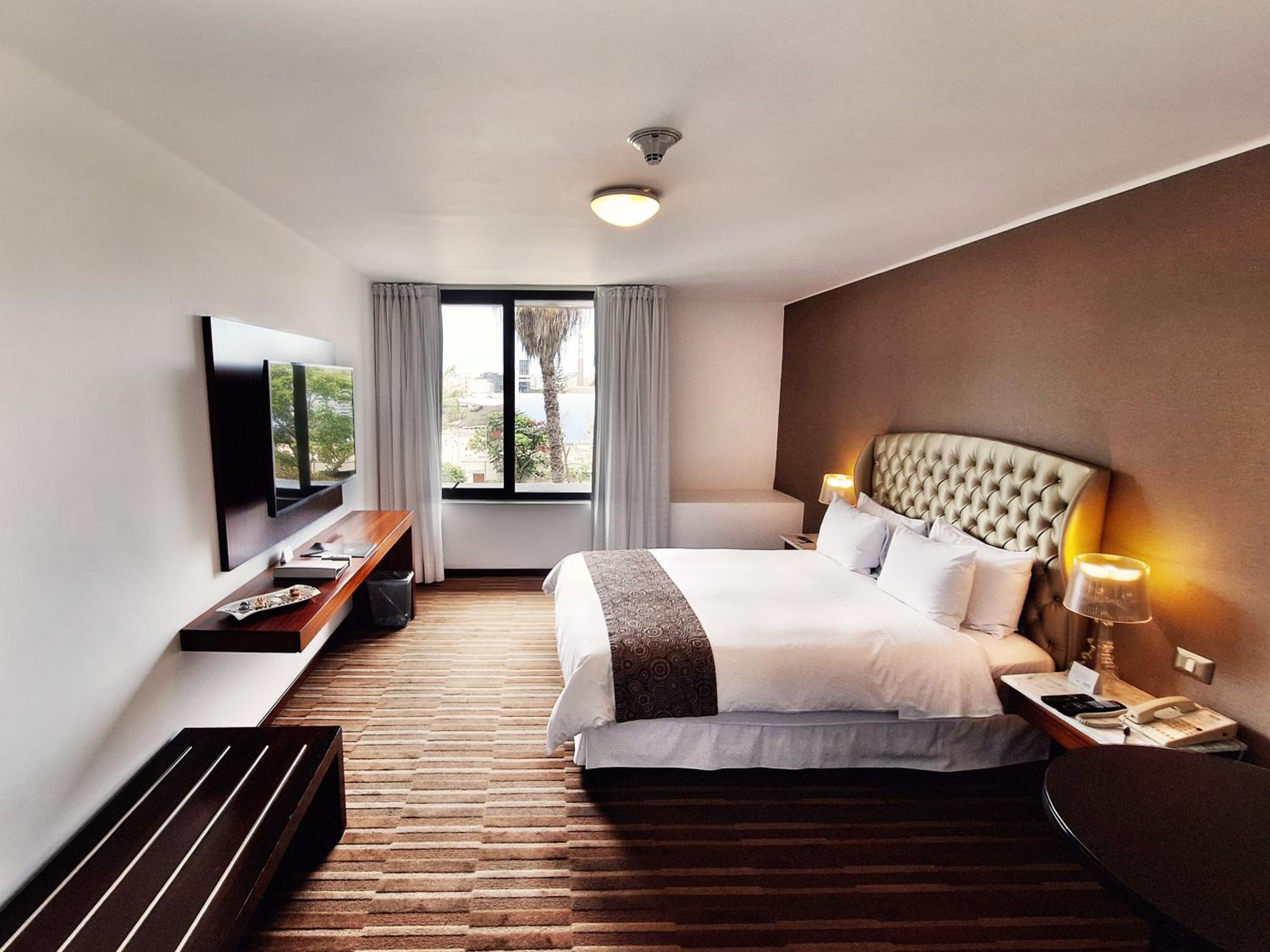 Standard Double Room - Photo 2