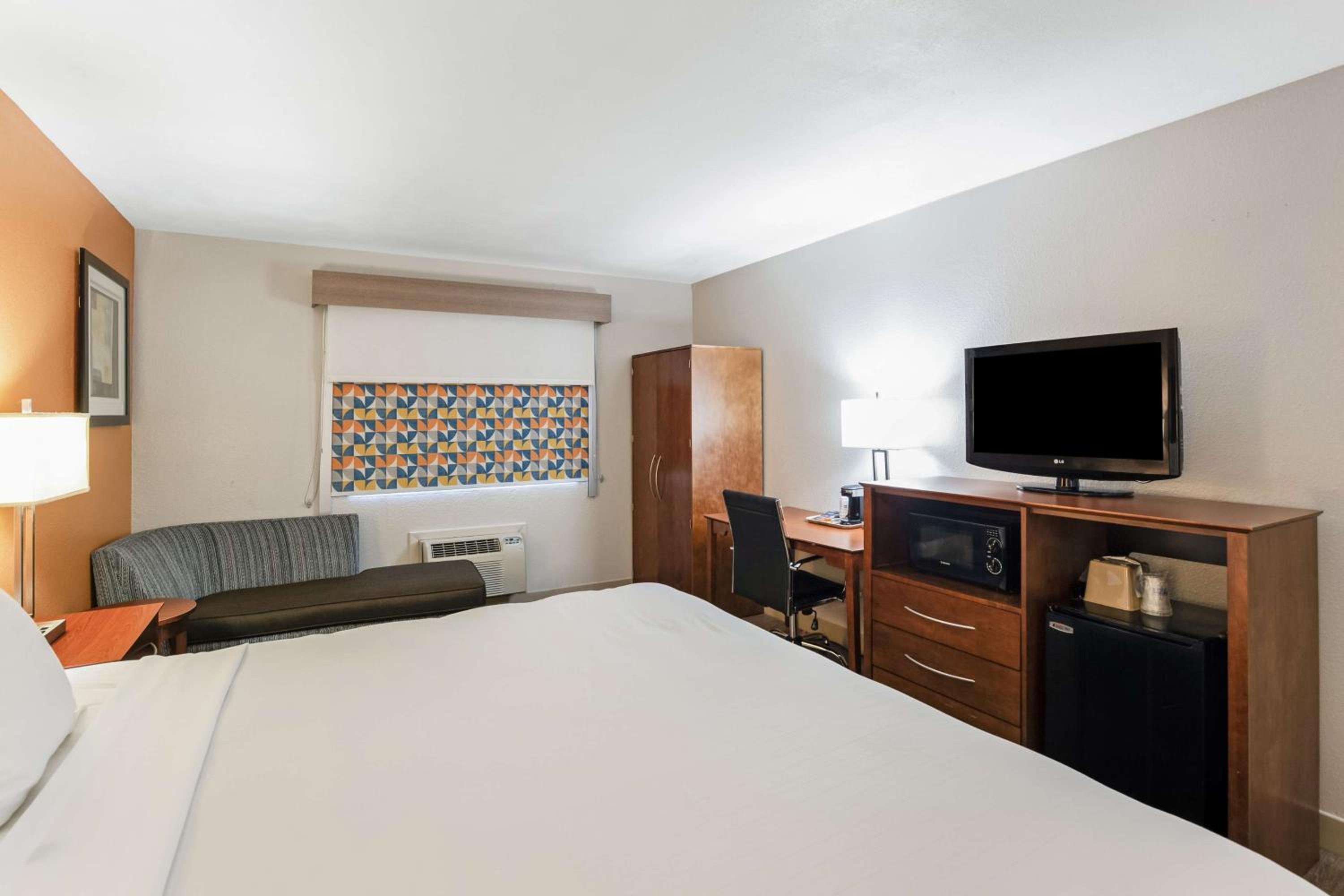 Available room