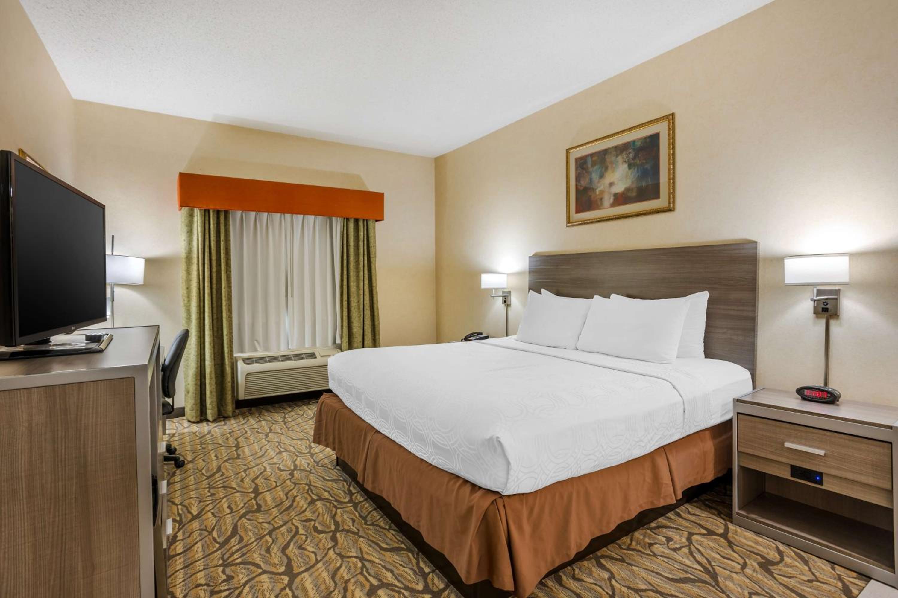 King Room with Whirlpool - Non-smoking photo 1
