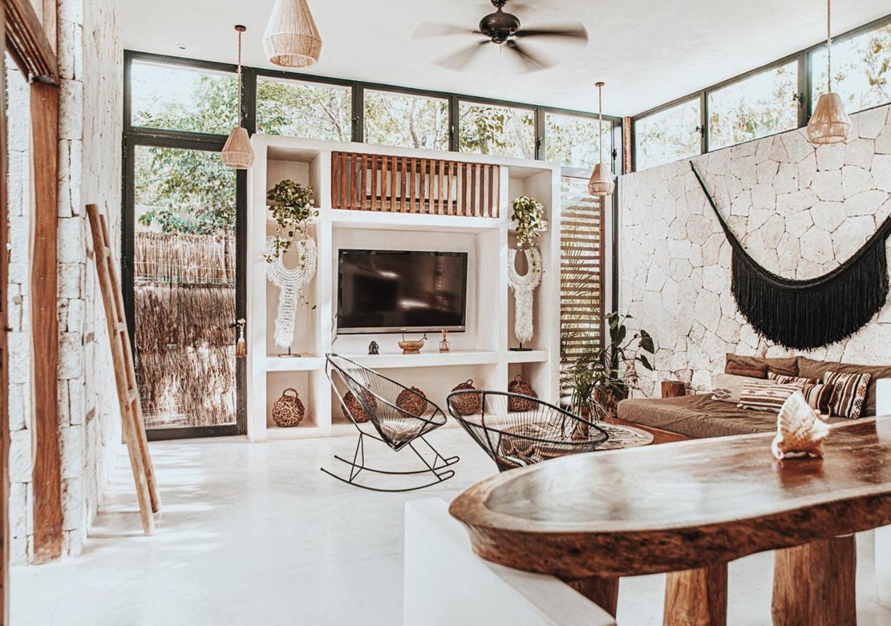 Three-Bedroom Luxury House photo 3