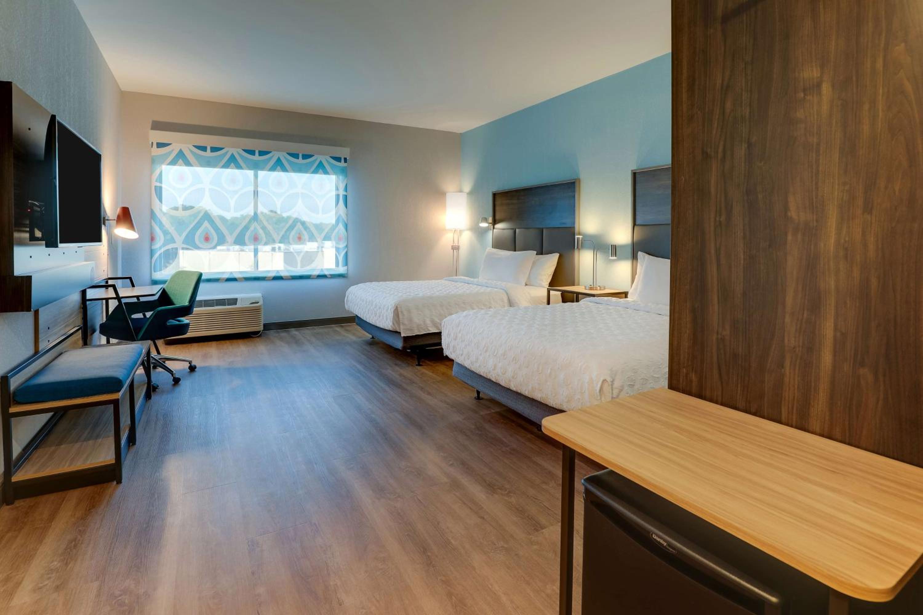 Queen Room with Two Queen Beds - Hearing Access - Photo 5