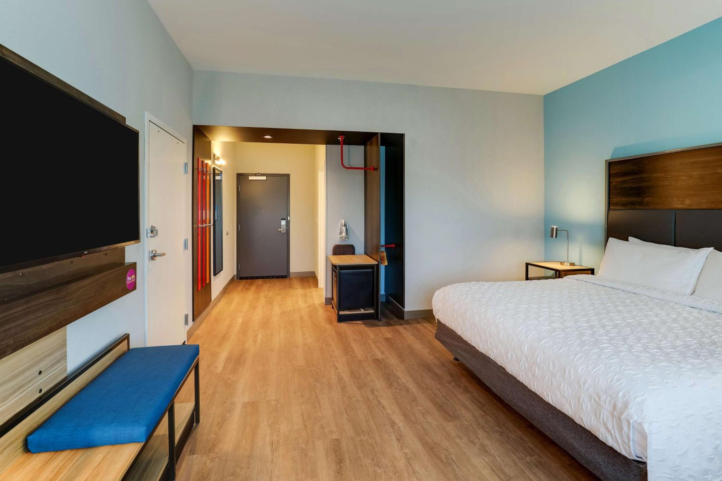 King Room - Hearing Access - Photo 4