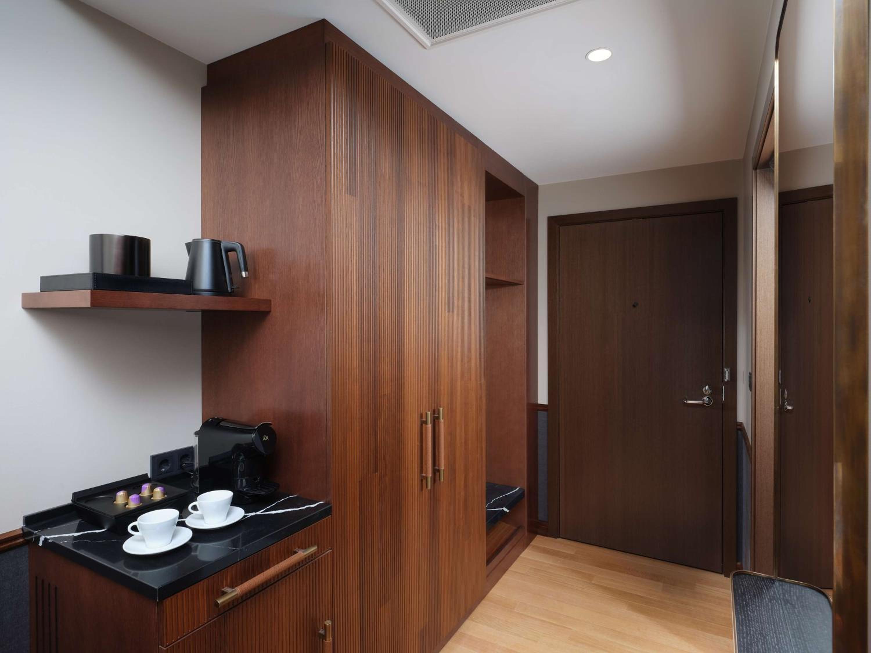 Classic King Room - Photo 1