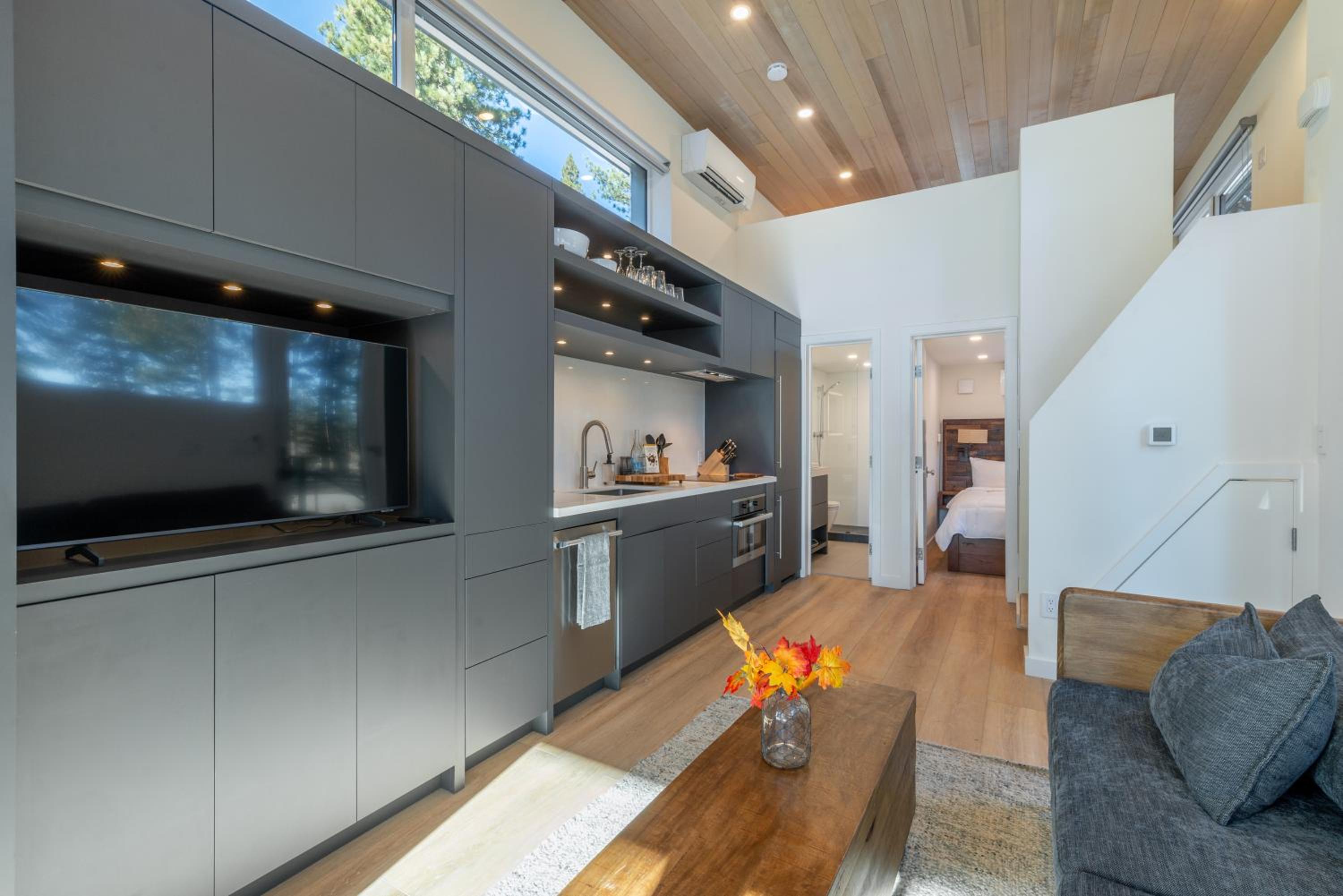 Two-Bedroom House photo 3