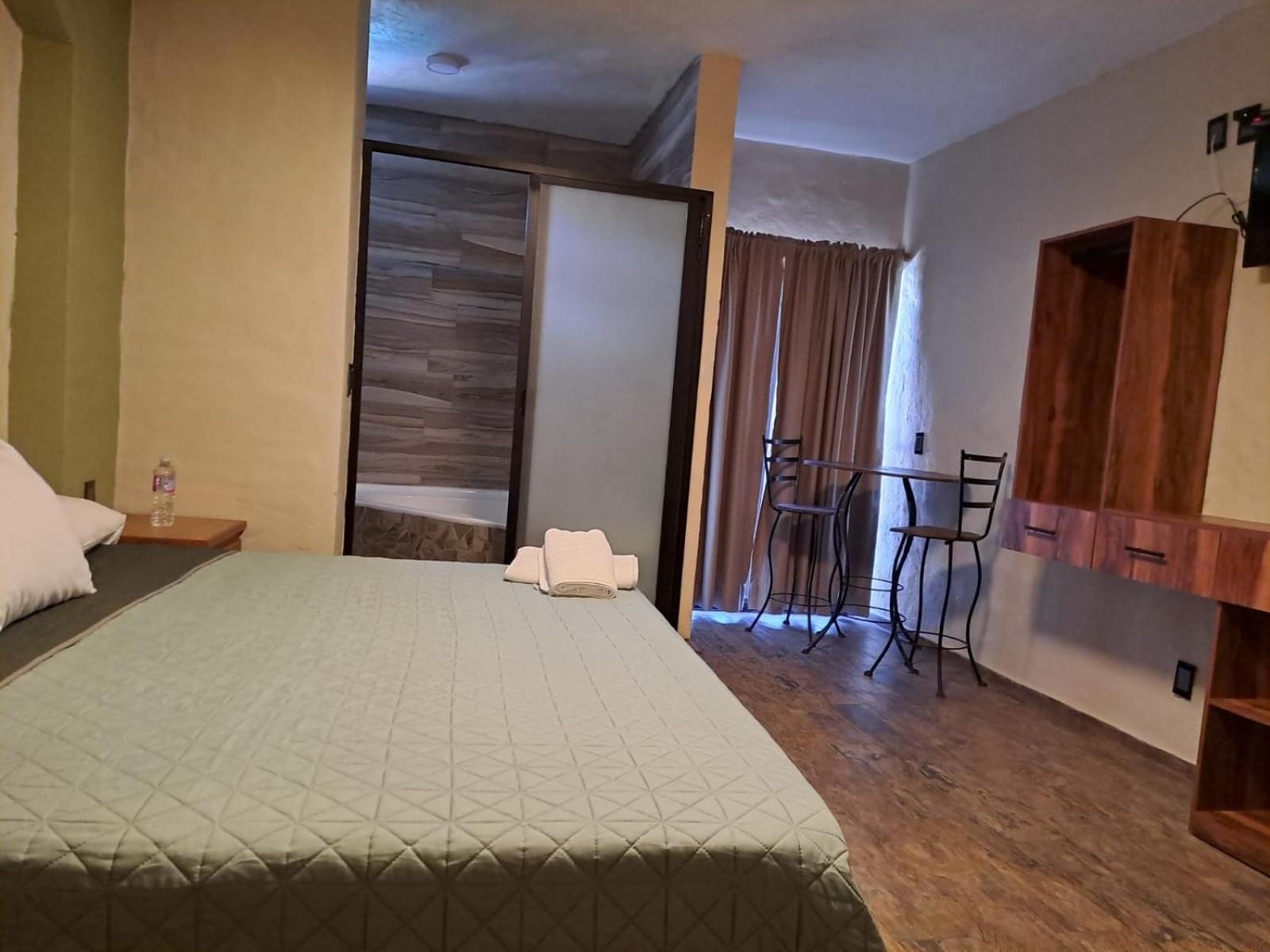 Double Room With Spa Bath photo 3