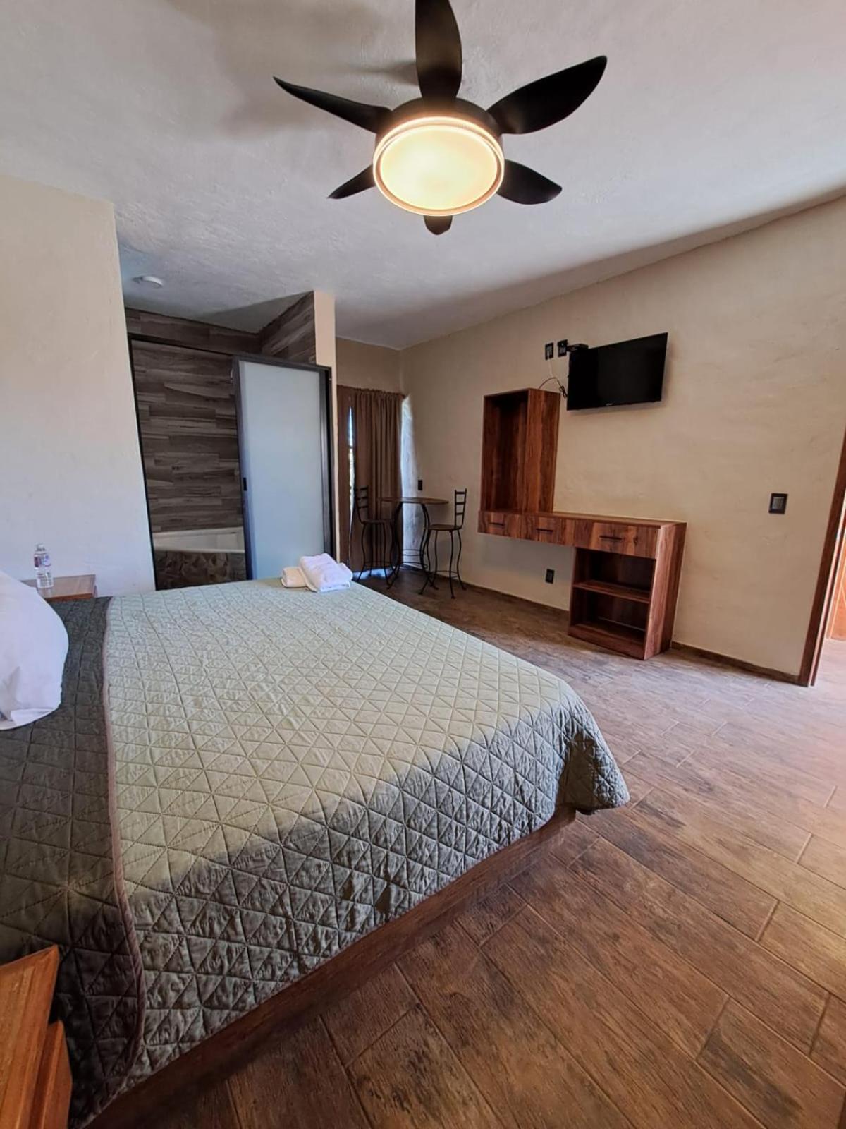 Double Room With Spa Bath photo 2