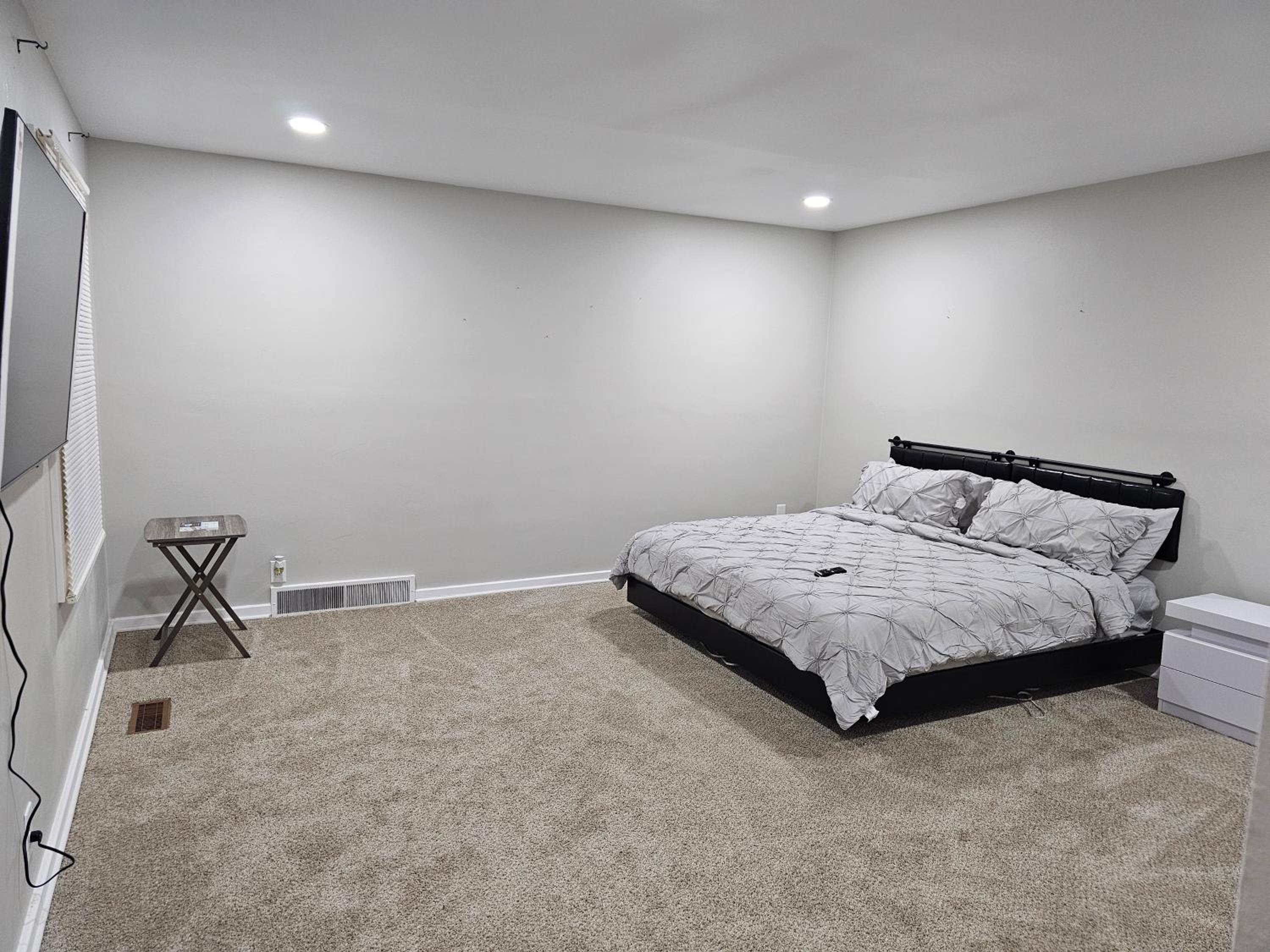 Single Room With Private Bathroom