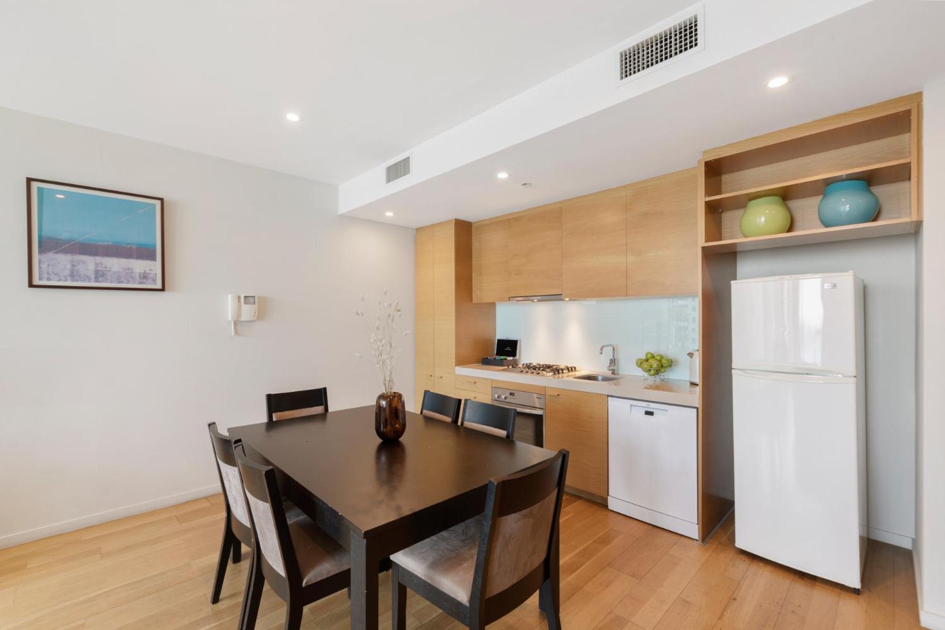 One Bedroom Apartment with Balcony and Water View photo 3