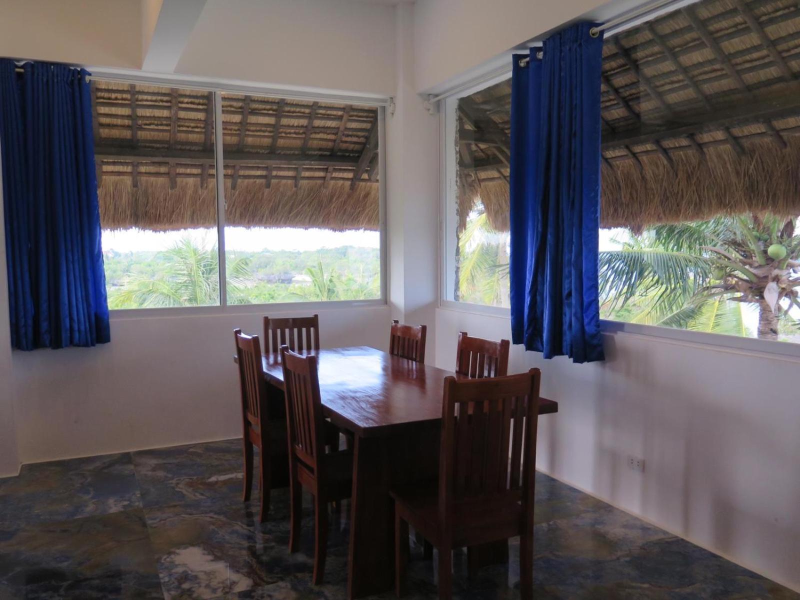 Deluxe Suite with Sea View photo 3